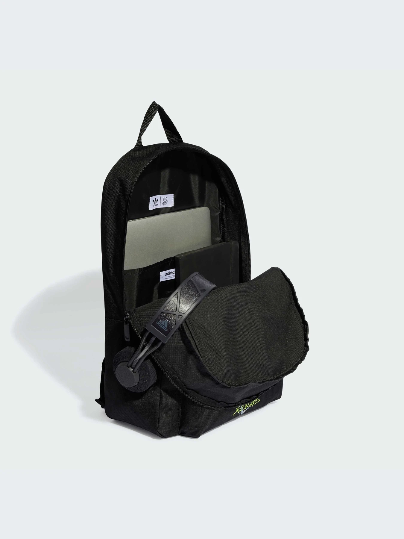 Рюкзаки Adidas Graphics модель II3369-KZ Рюкзаки Adidas Graphics модель II3369-KZ Фото