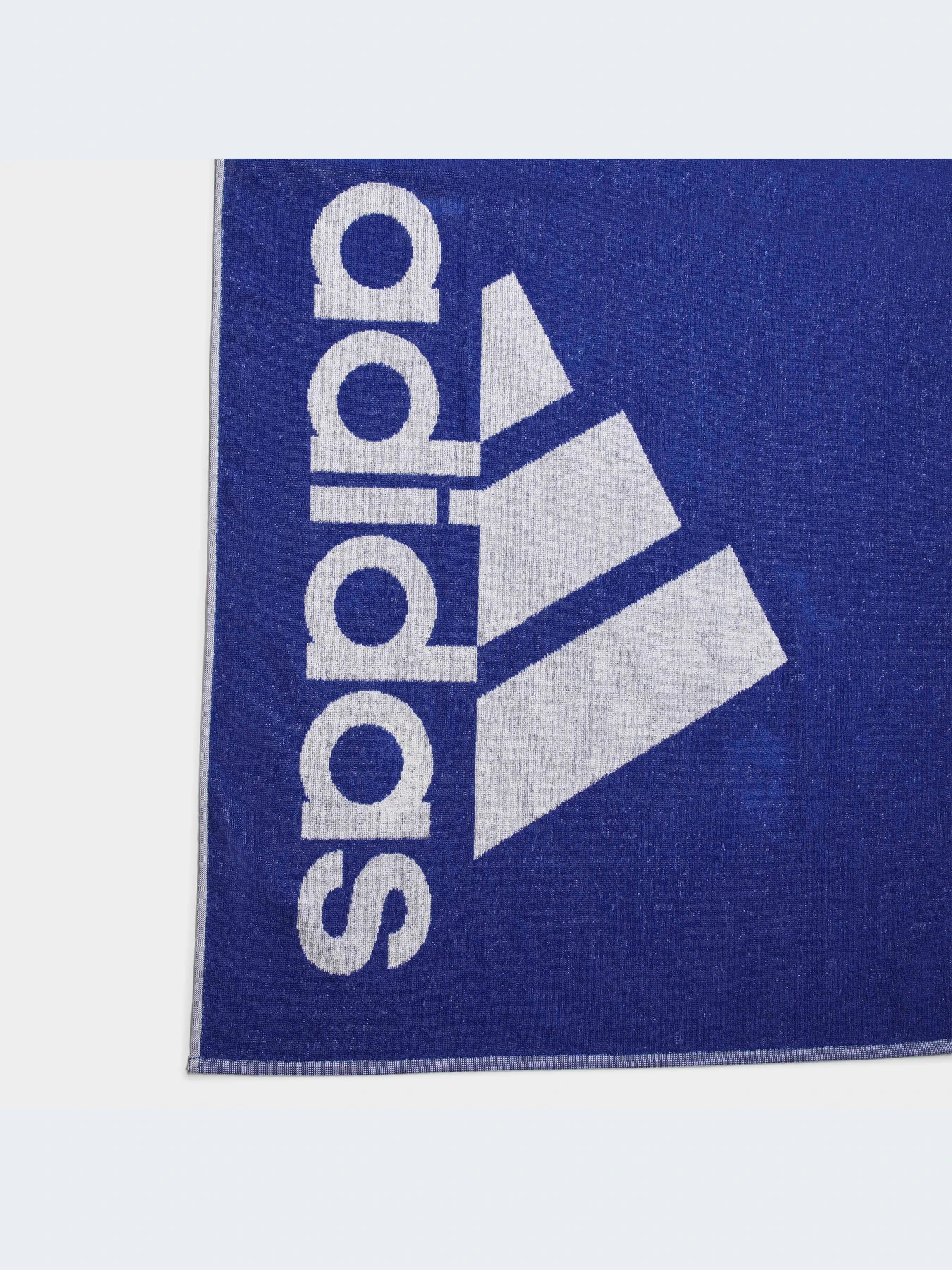 Снаряжение для туризма Adidas модель IC4956-KZ Снаряжение для туризма Adidas модель IC4956-KZ Фото