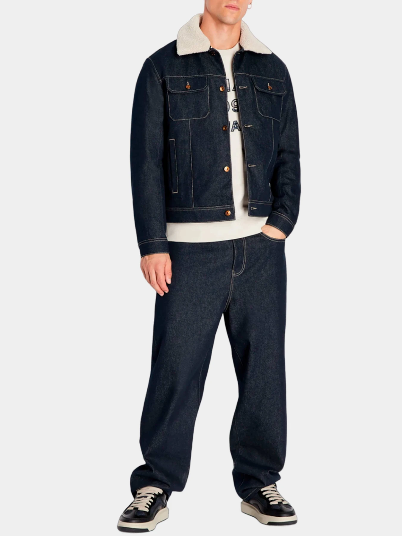 Джинсы Armani Exchange модель 6RZJ72-Z1X5Z-1500 Джинсы Armani Exchange модель 6RZJ72-Z1X5Z-1500 Фото