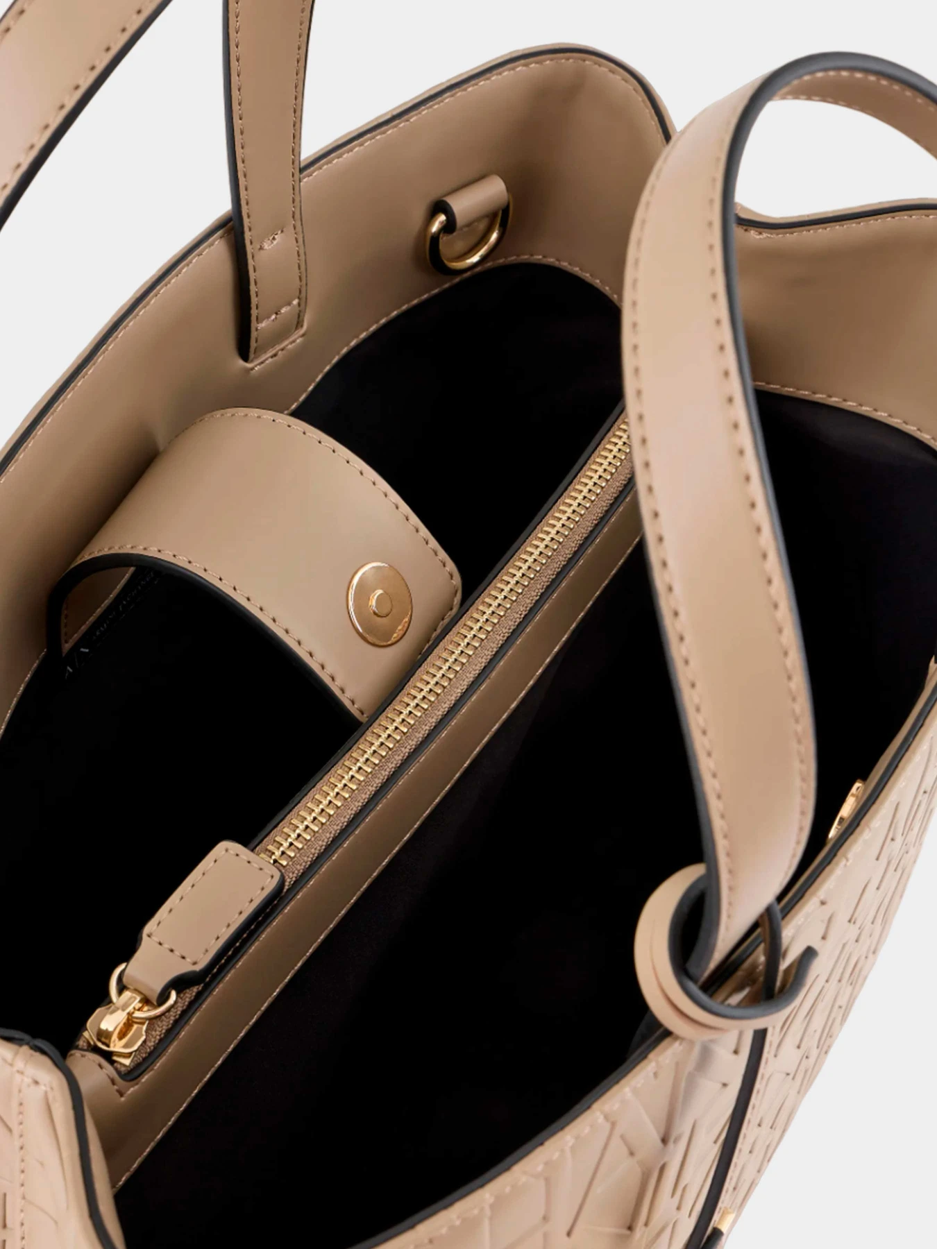 Сумки Armani Exchange модель 942646-CC793-09752 Сумки Armani Exchange модель 942646-CC793-09752 Фото
