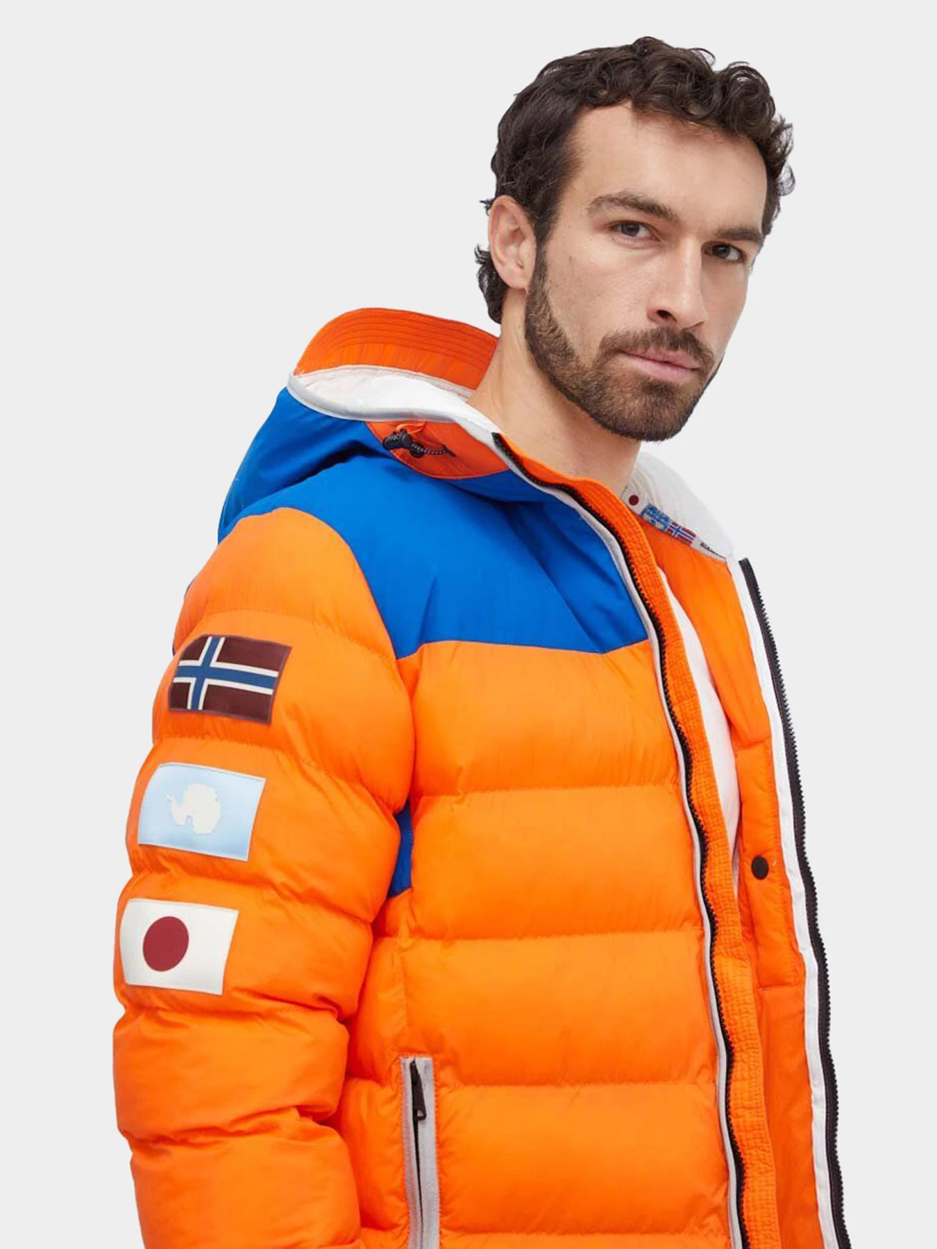 Куртки и дубленки Napapijri модель NP0A4HEMA001 Куртки и дубленки Napapijri модель NP0A4HEMA001 Фото