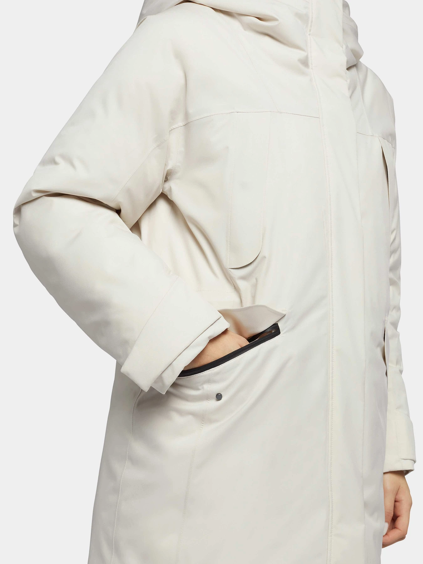 Пальто и плащи Geox модель W3621B-T3018-F1723 Пальто и плащи Geox модель W3621B-T3018-F1723 Фото