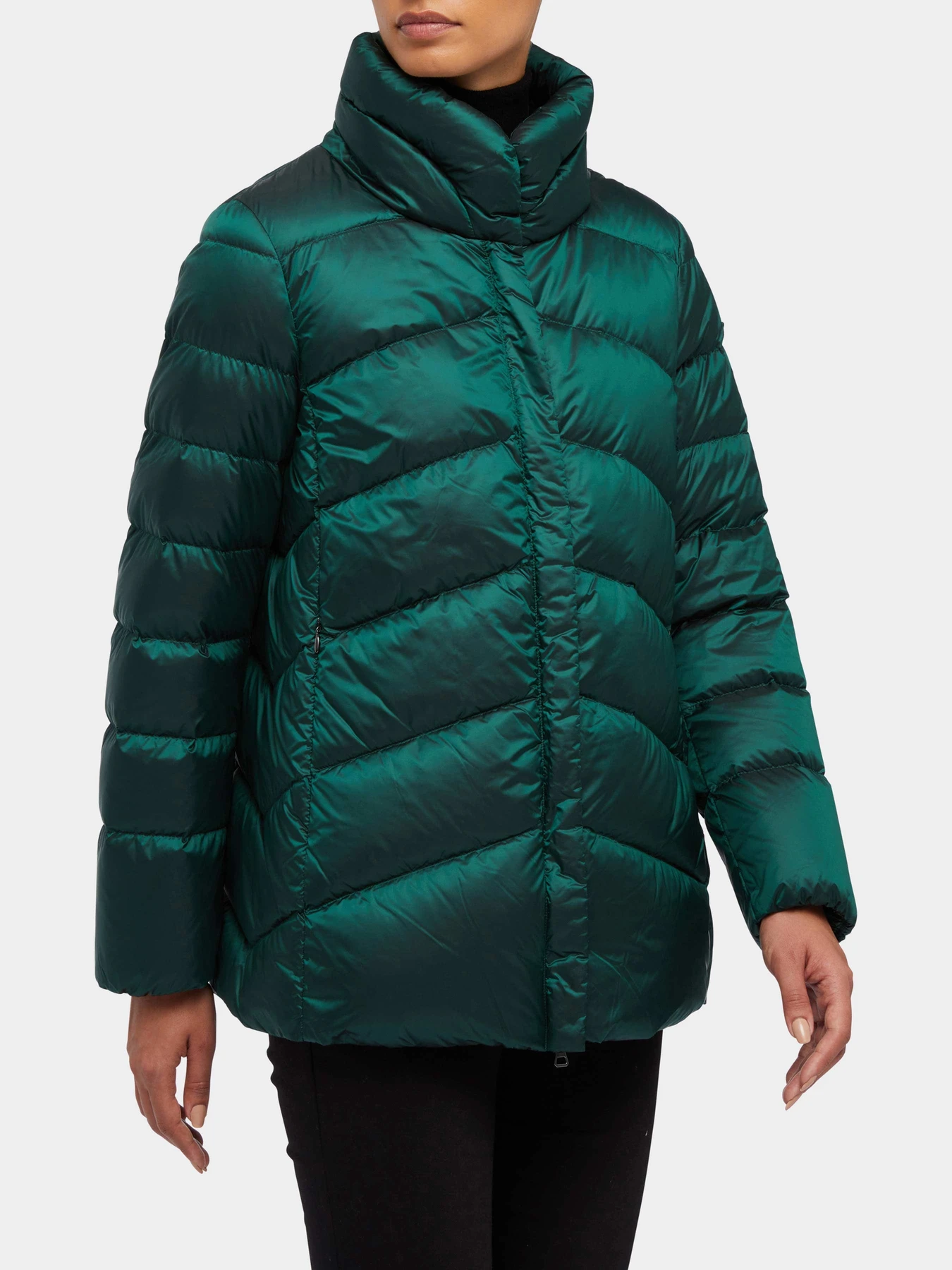Куртки и дубленки Geox модель W3626A-T2566-F3212 Куртки и дубленки Geox модель W3626A-T2566-F3212 Фото