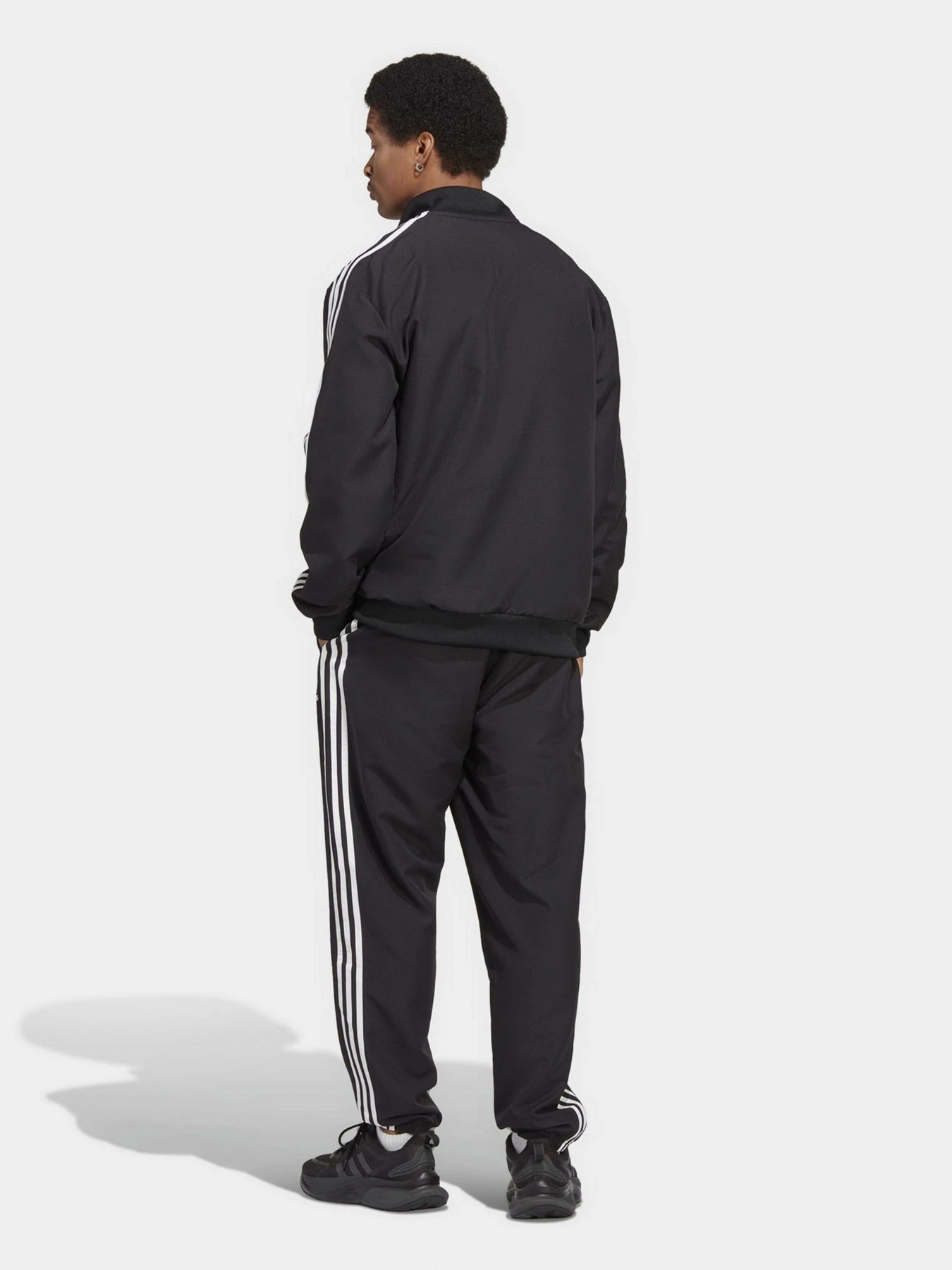 Костюмы Adidas модель IC6750 Костюмы Adidas модель IC6750 Фото