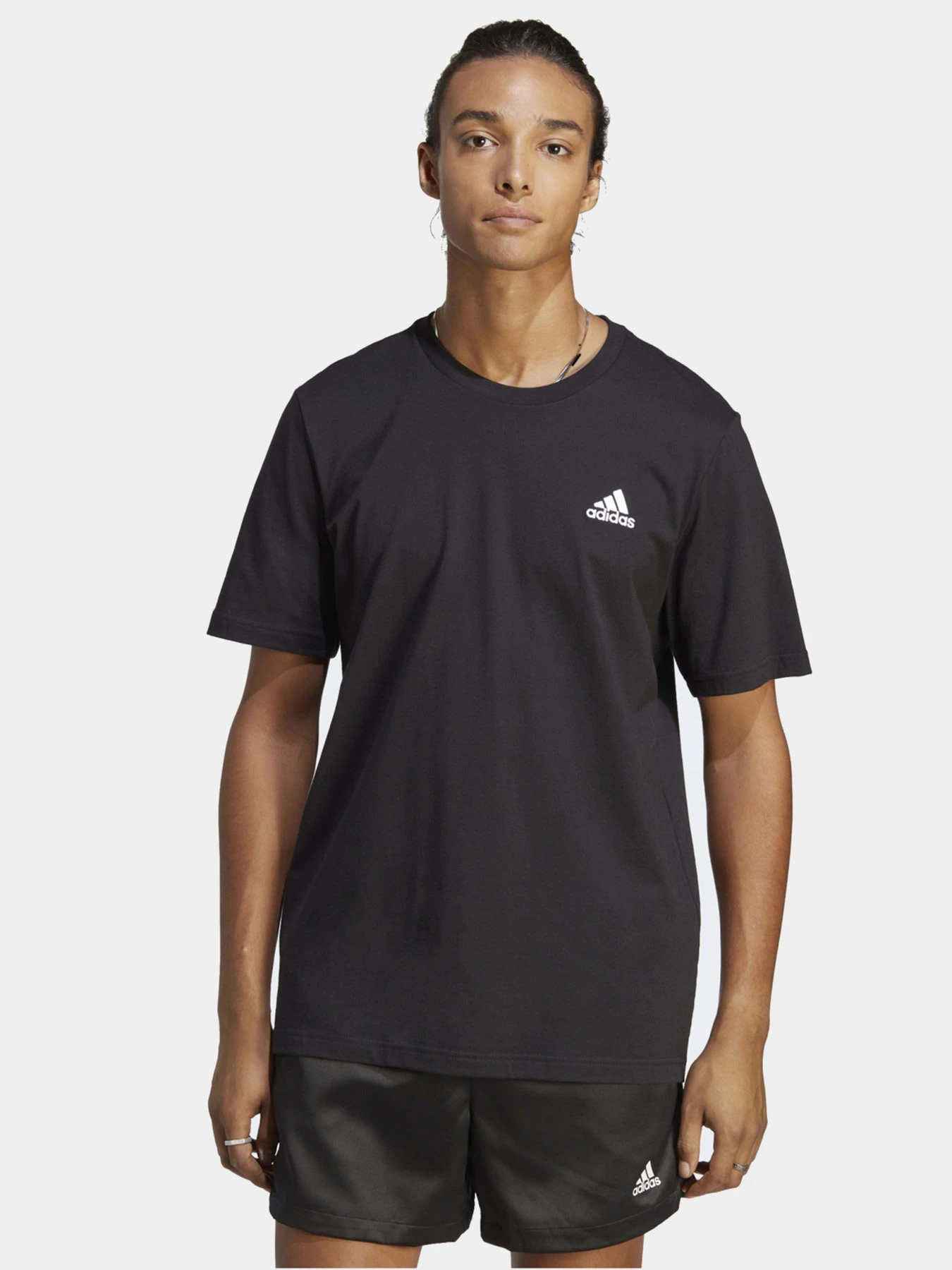 Футболки и поло Adidas модель IC9282 Футболки и поло Adidas модель IC9282 Фото