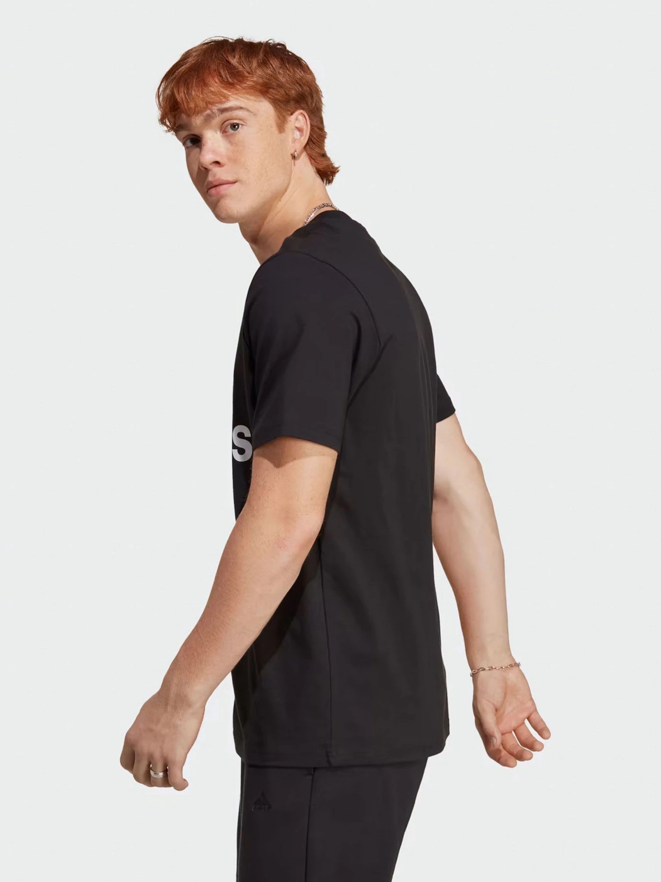 Футболки и поло Adidas модель IC9347 Футболки и поло Adidas модель IC9347 Фото