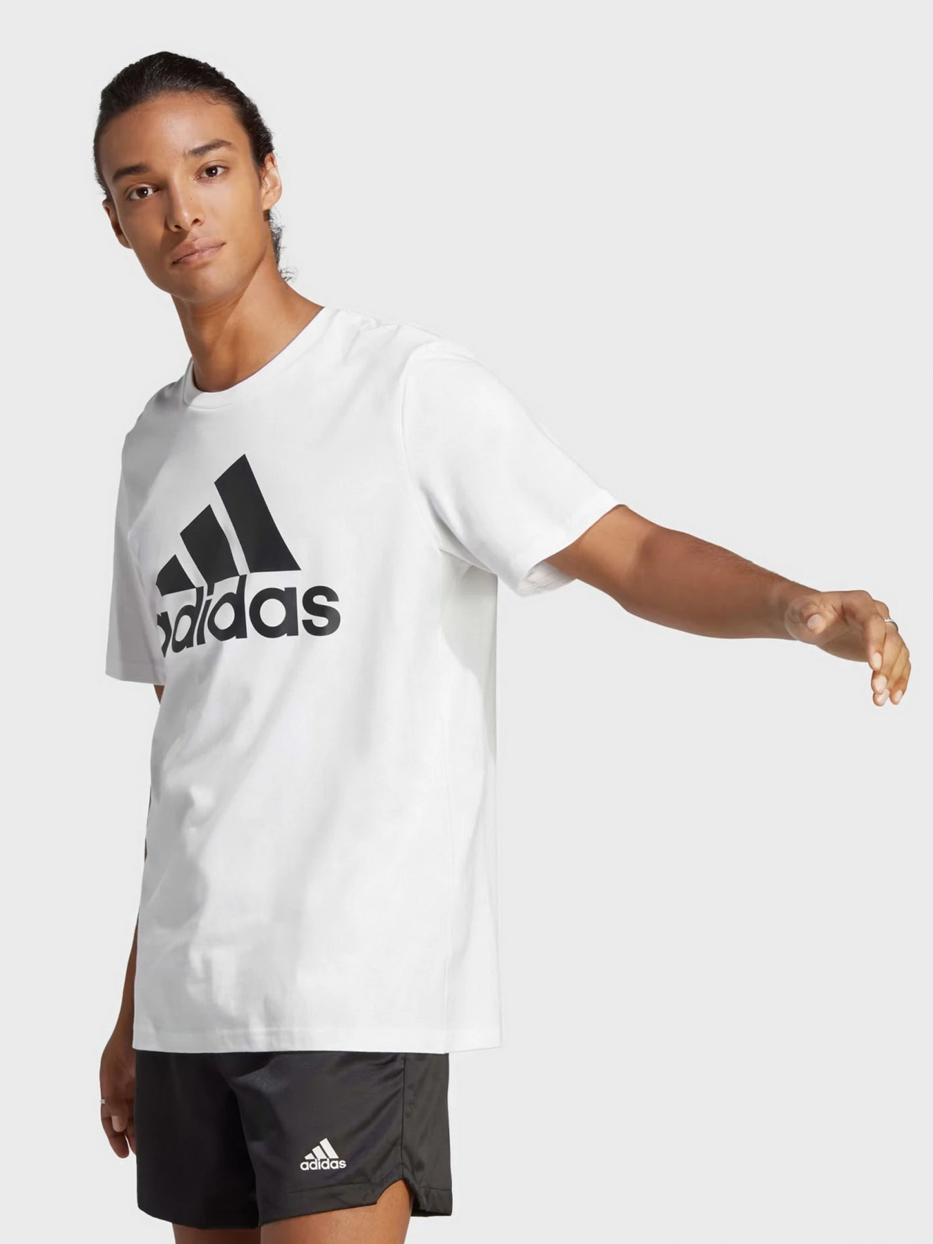 Футболки и поло Adidas модель IC9349 Футболки и поло Adidas модель IC9349 Фото