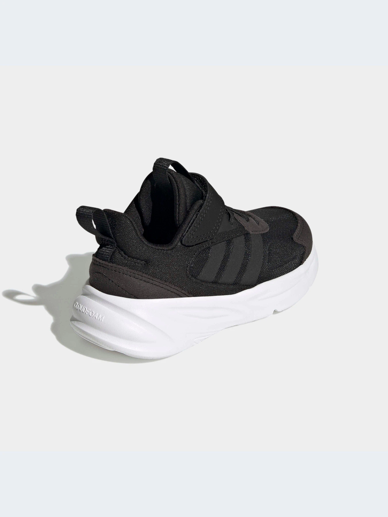 Кроссовки Adidas Ozweego модель GW1560-KZ Кроссовки Adidas Ozweego модель GW1560-KZ Фото