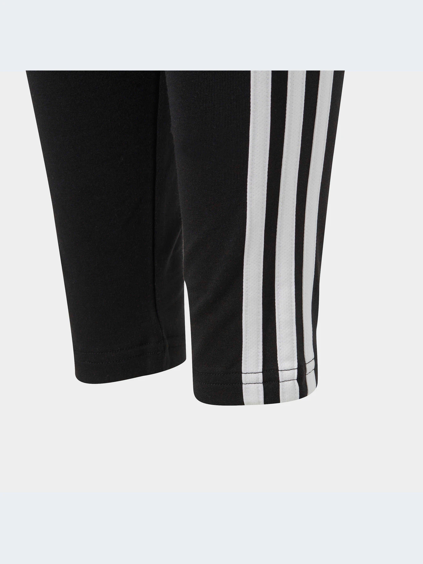 Брюки Adidas модель IC3623-KZ Брюки Adidas модель IC3623-KZ Фото
