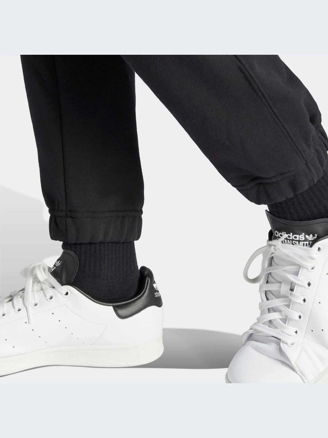 Брюки Adidas модель HZ0698-KZ Брюки Adidas модель HZ0698-KZ Фото