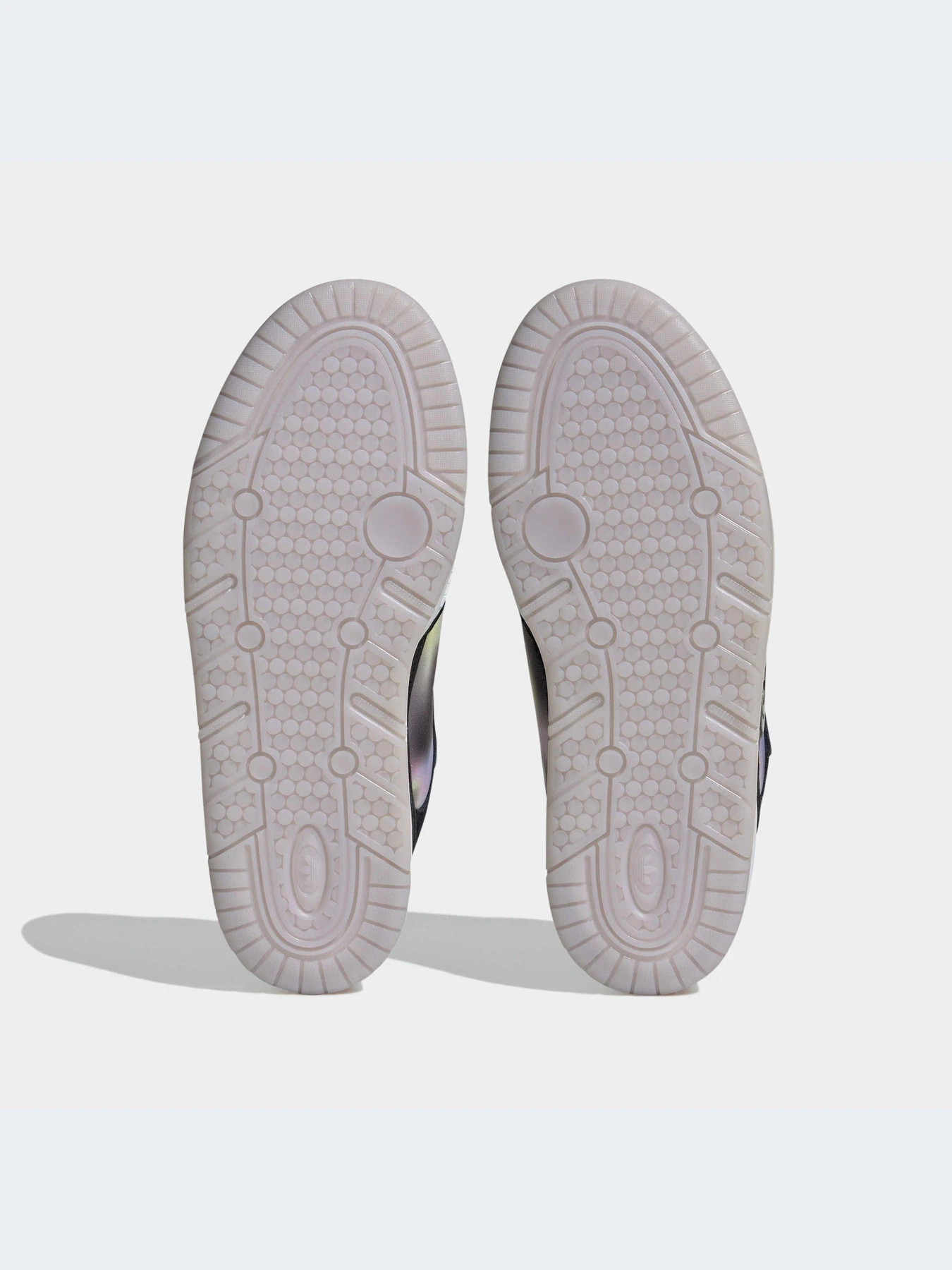 Кроссовки Adidas модель HQ8952-KZ Кроссовки Adidas модель HQ8952-KZ Фото
