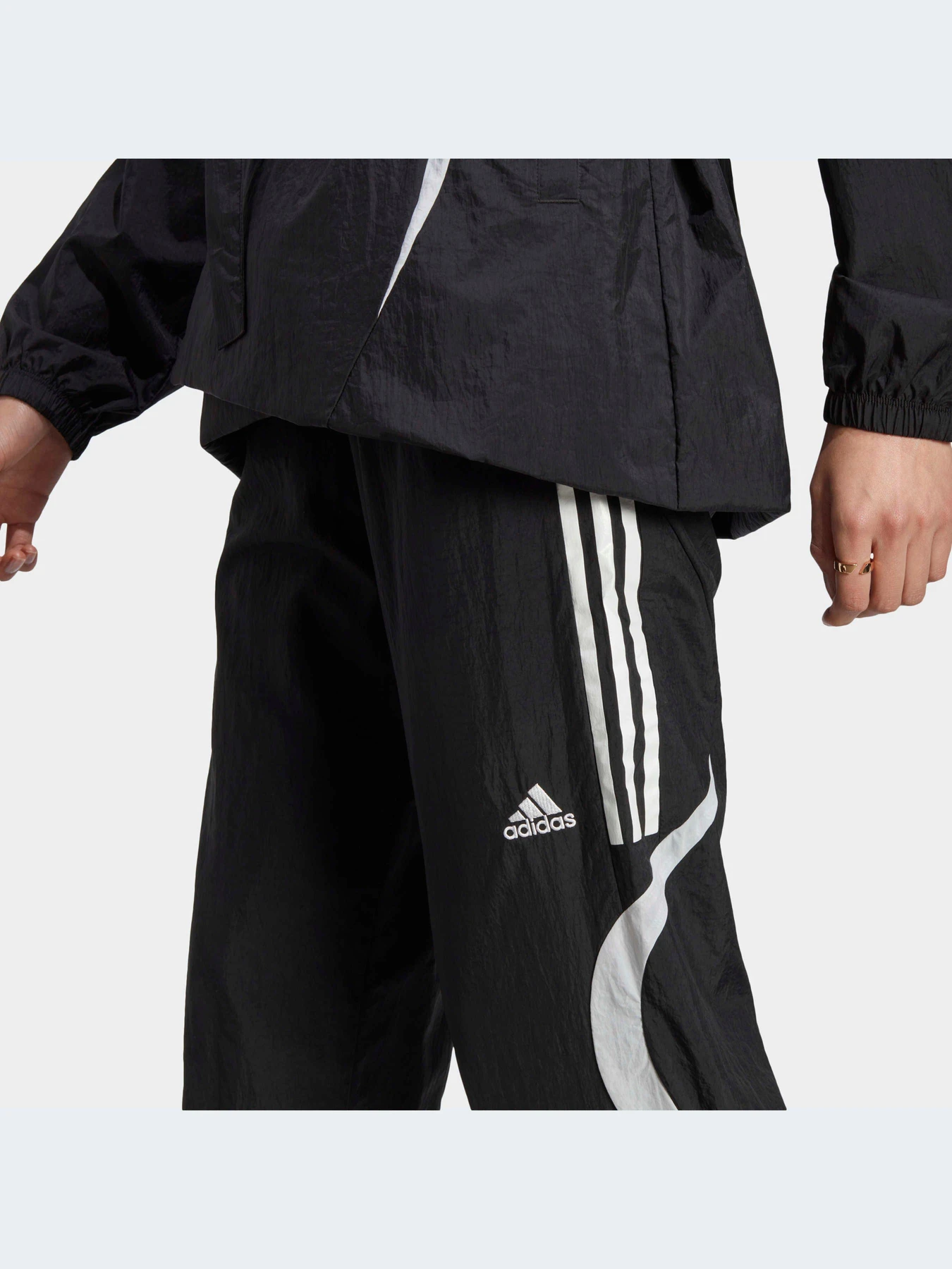 Брюки Adidas модель IC6637-KZ Брюки Adidas модель IC6637-KZ Фото