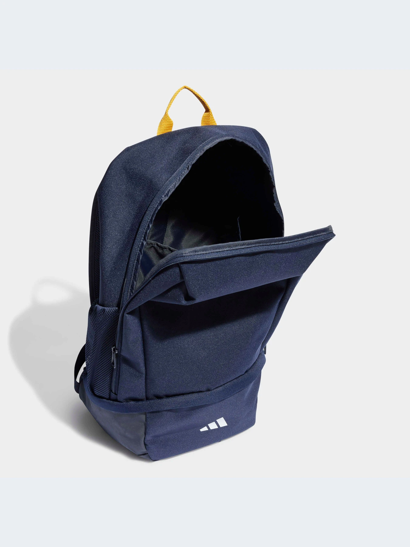 Рюкзаки Adidas модель IA2983-KZ Рюкзаки Adidas модель IA2983-KZ Фото