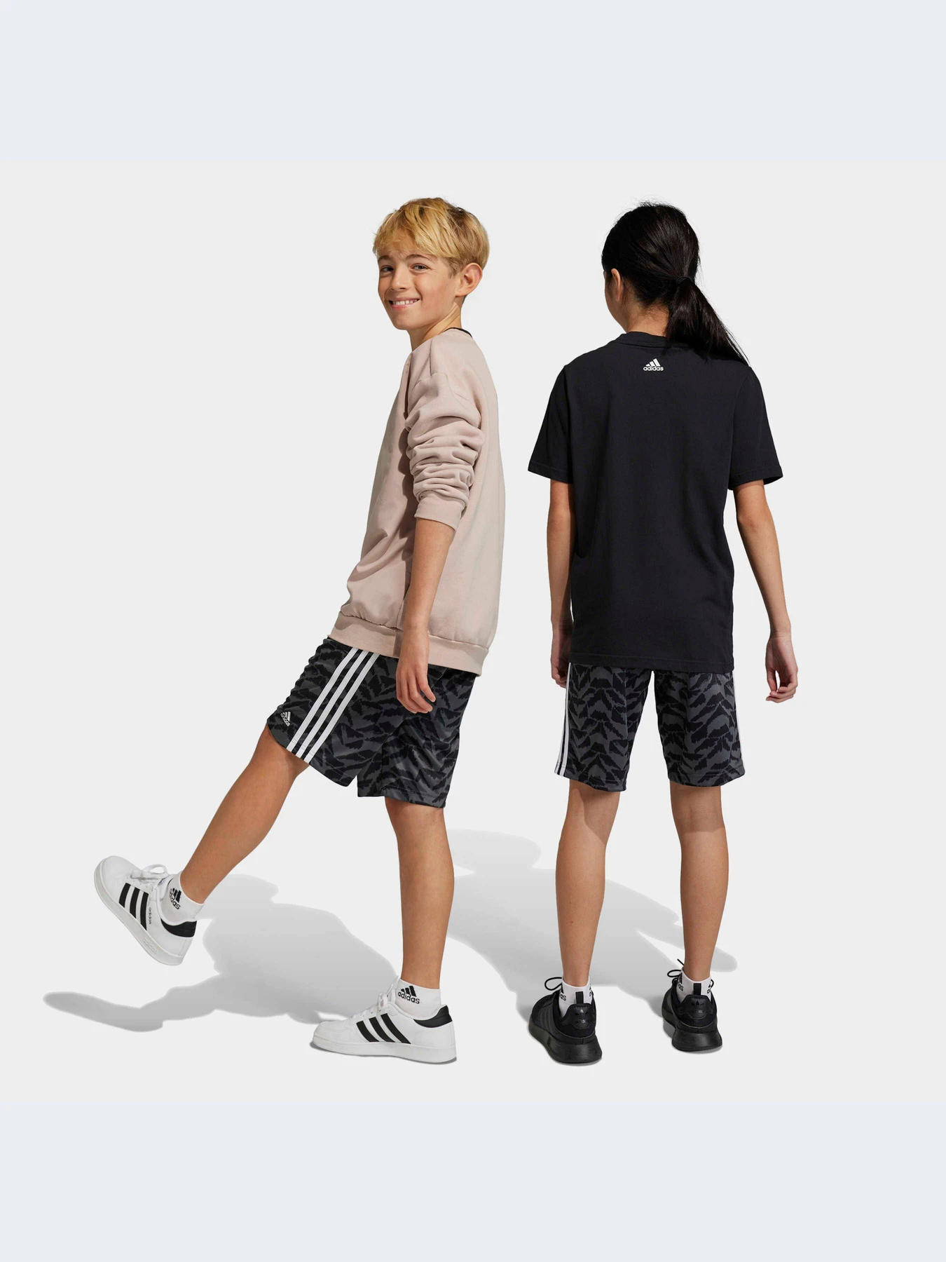 Шорты Adidas модель HR6392-KZ Шорты Adidas модель HR6392-KZ Фото