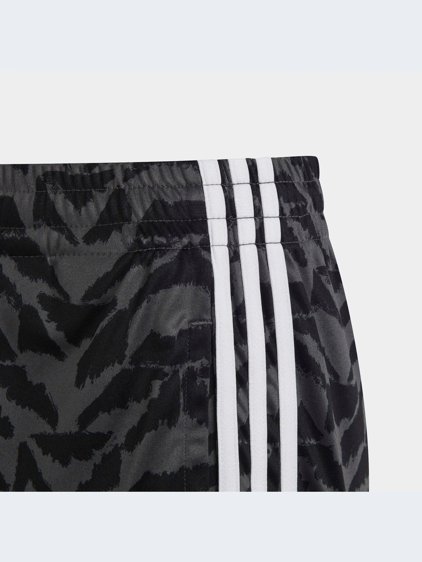 Шорты Adidas модель HR6392-KZ Шорты Adidas модель HR6392-KZ Фото