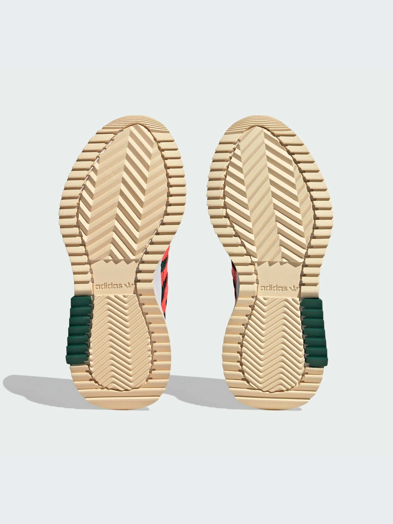 Кроссовки Adidas Retropy модель IG5127-KZ Кроссовки Adidas Retropy модель IG5127-KZ Фото