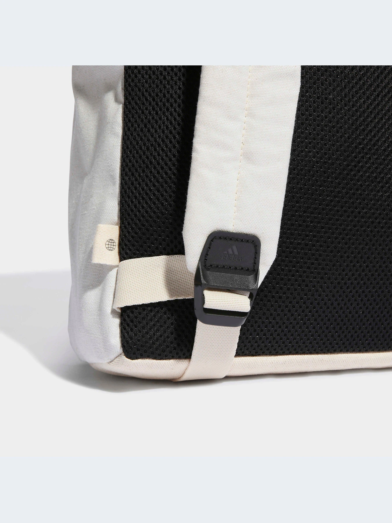 Рюкзаки Adidas модель HR3040-KZ Рюкзаки Adidas модель HR3040-KZ Фото