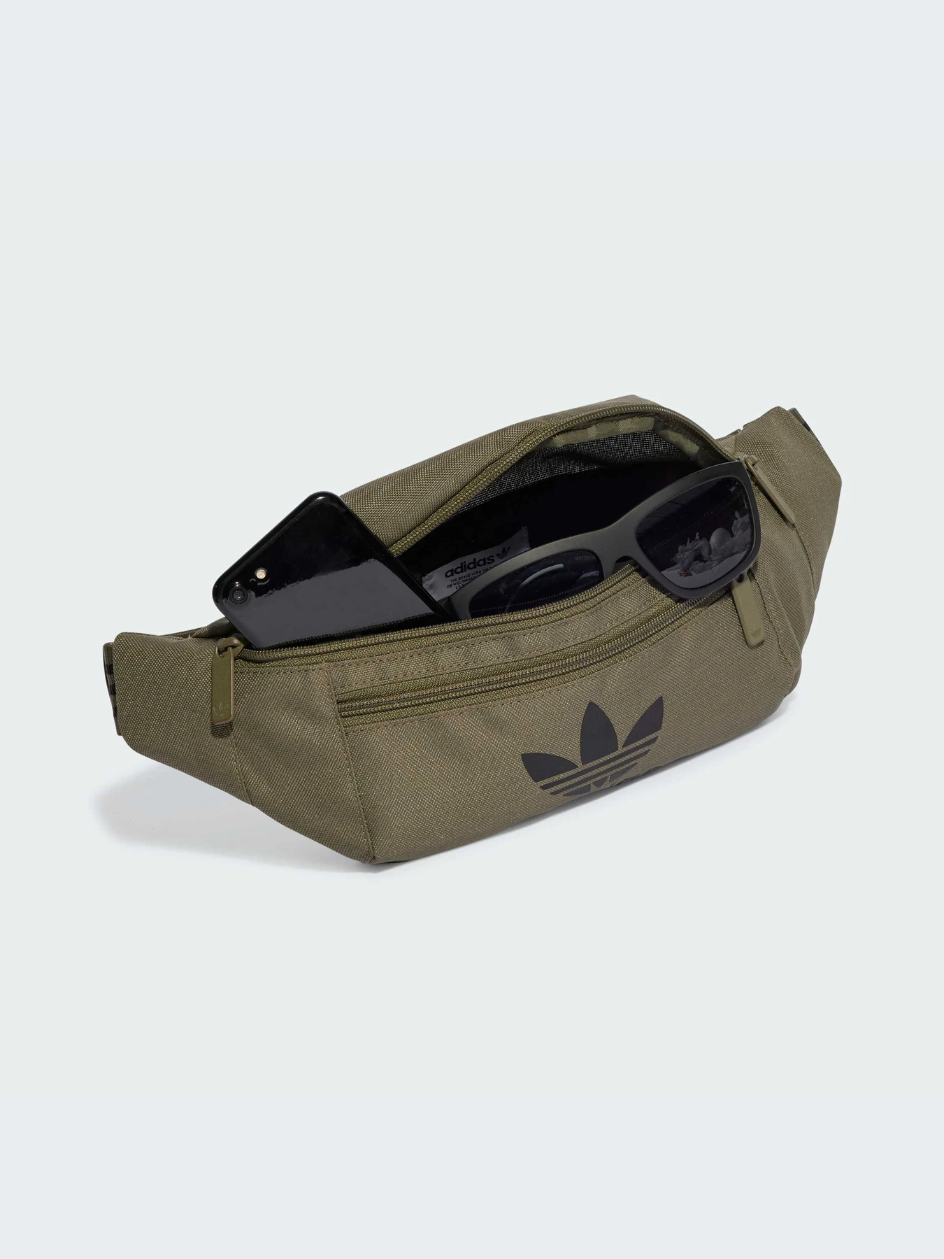 Сумки Adidas Adicolor модель IL4815-KZ Сумки Adidas Adicolor модель IL4815-KZ Фото