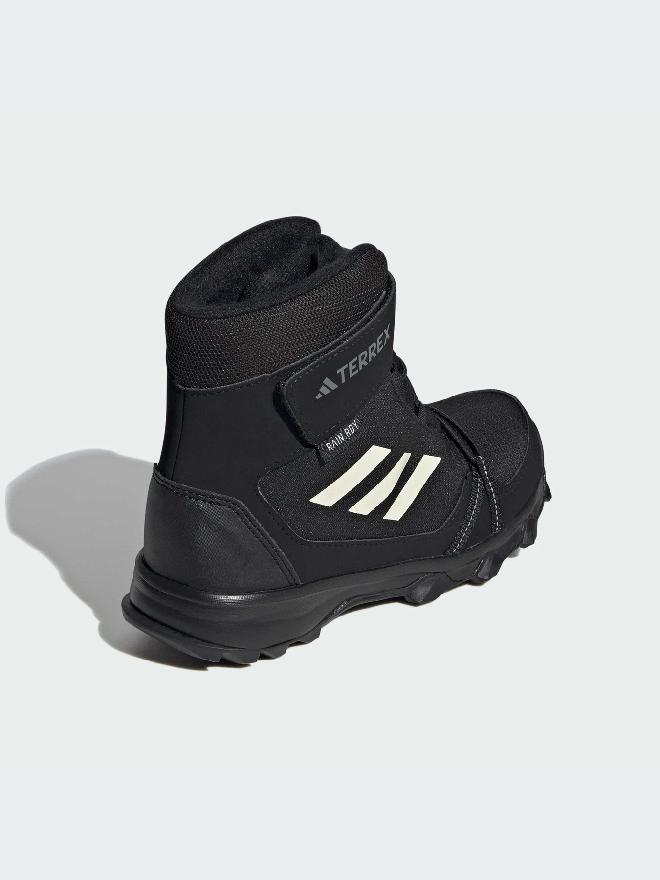 Ботинки и сапоги Adidas модель IF7495-KZ Ботинки и сапоги Adidas модель IF7495-KZ Фото