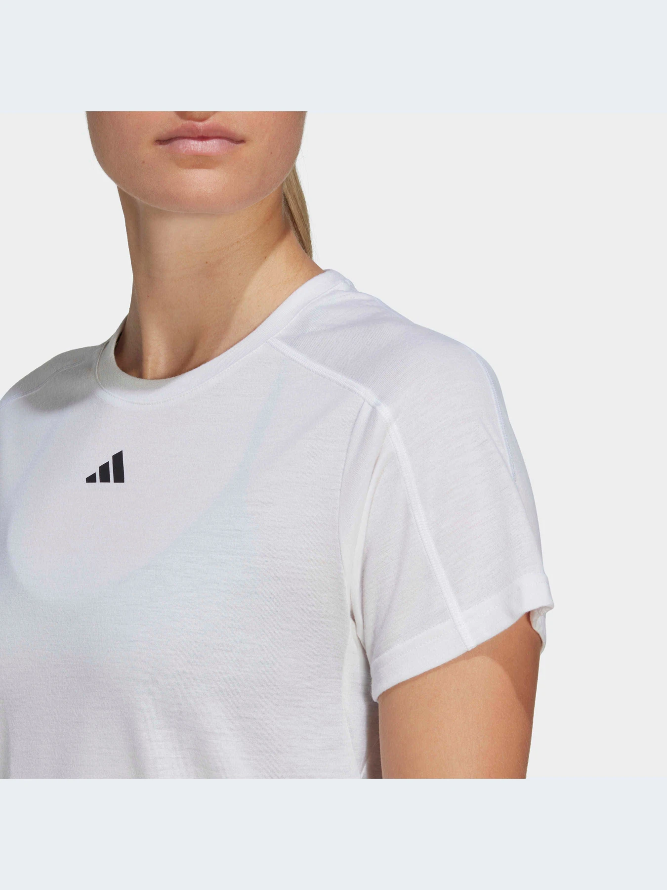 Футболки и поло Adidas модель HR7796-KZ Футболки и поло Adidas модель HR7796-KZ Фото