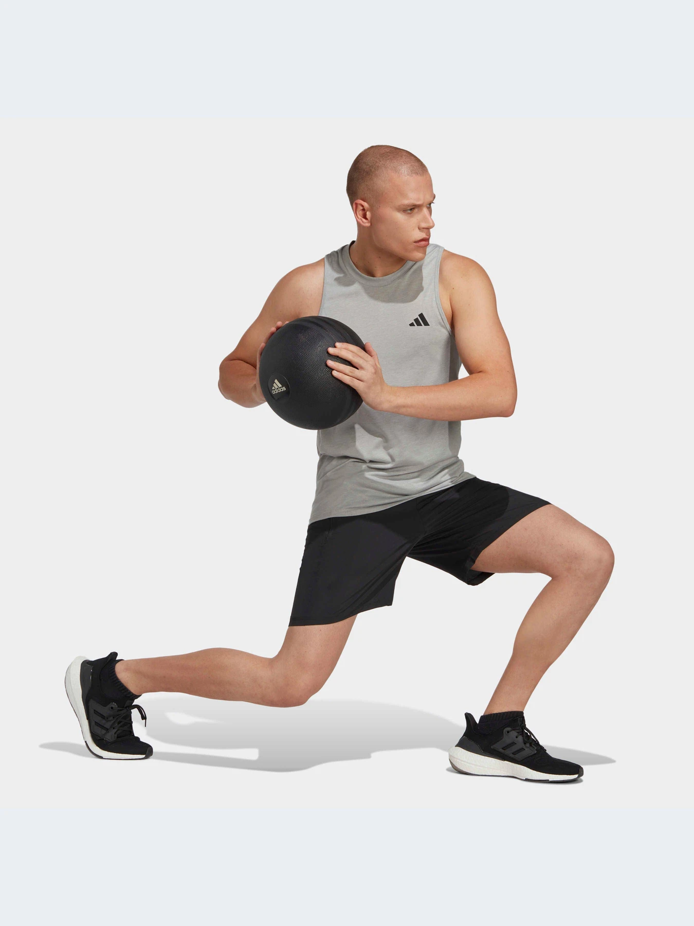 Шорты Adidas модель IC6976-KZ Шорты Adidas модель IC6976-KZ Фото
