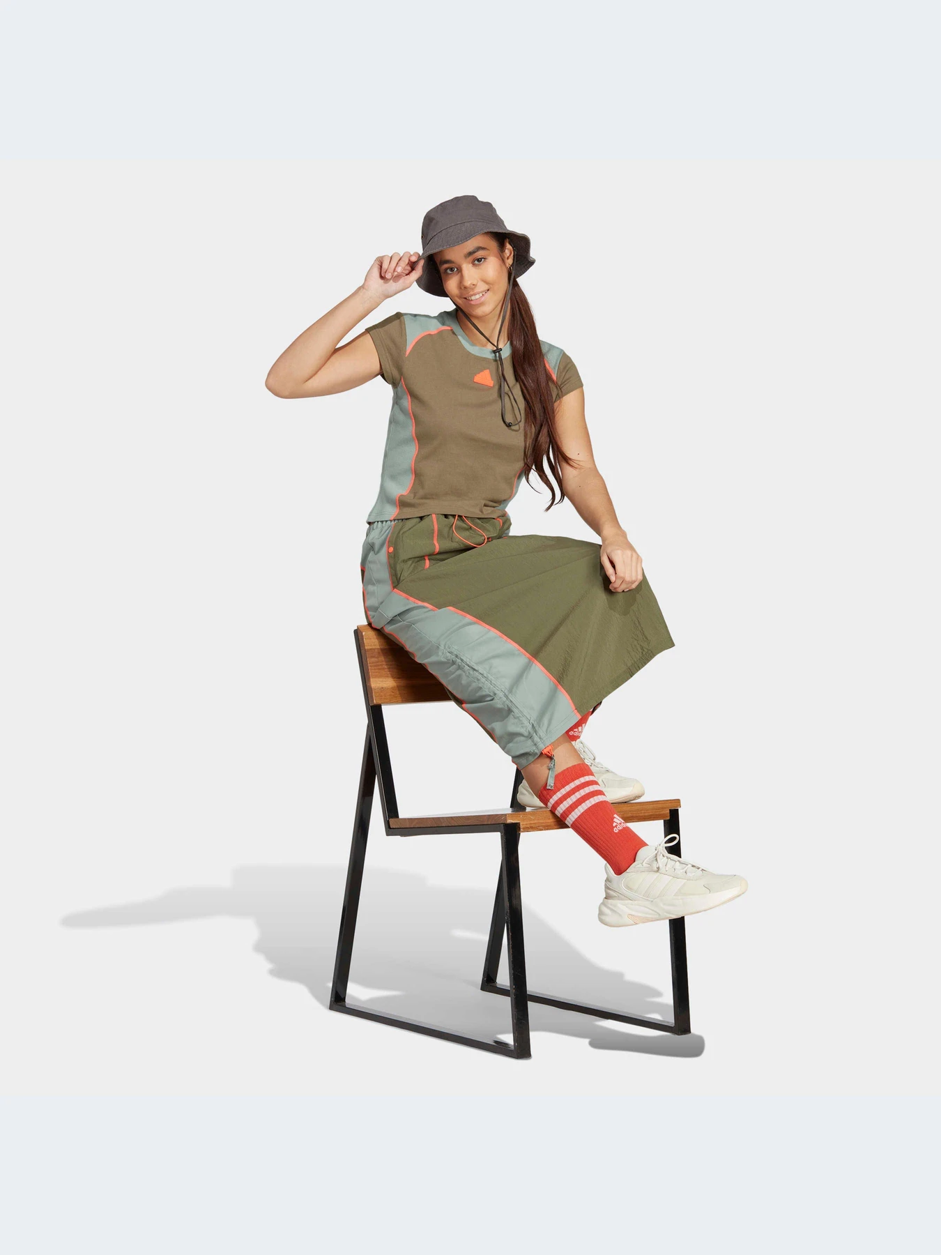 Футболки и поло Adidas модель IP3742-KZ Футболки и поло Adidas модель IP3742-KZ Фото