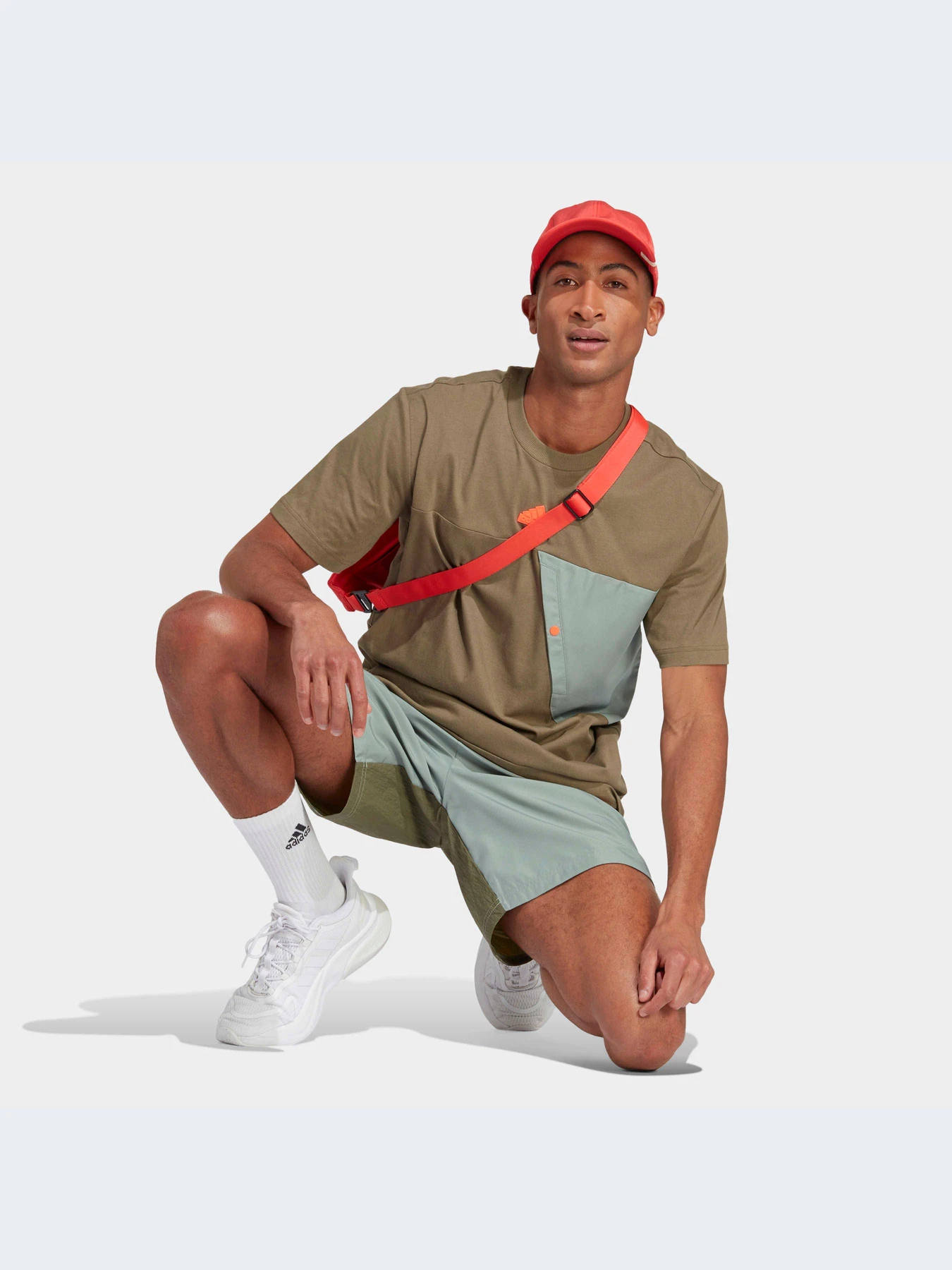 Футболки и поло Adidas модель IP3735-KZ Футболки и поло Adidas модель IP3735-KZ Фото