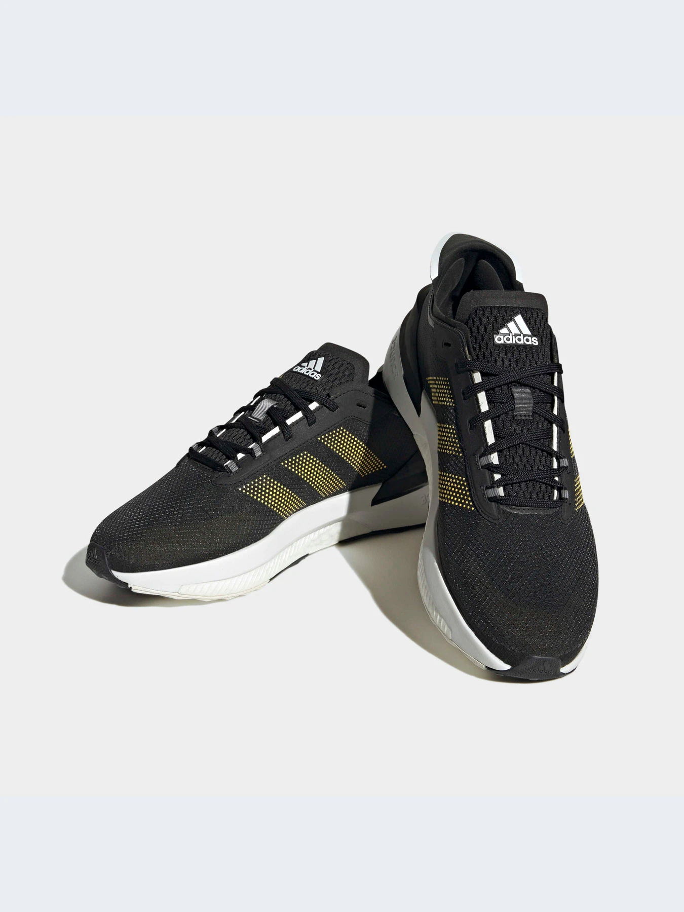 Кроссовки Adidas AVRYN модель HP5970-KZ Кроссовки Adidas AVRYN модель HP5970-KZ Фото