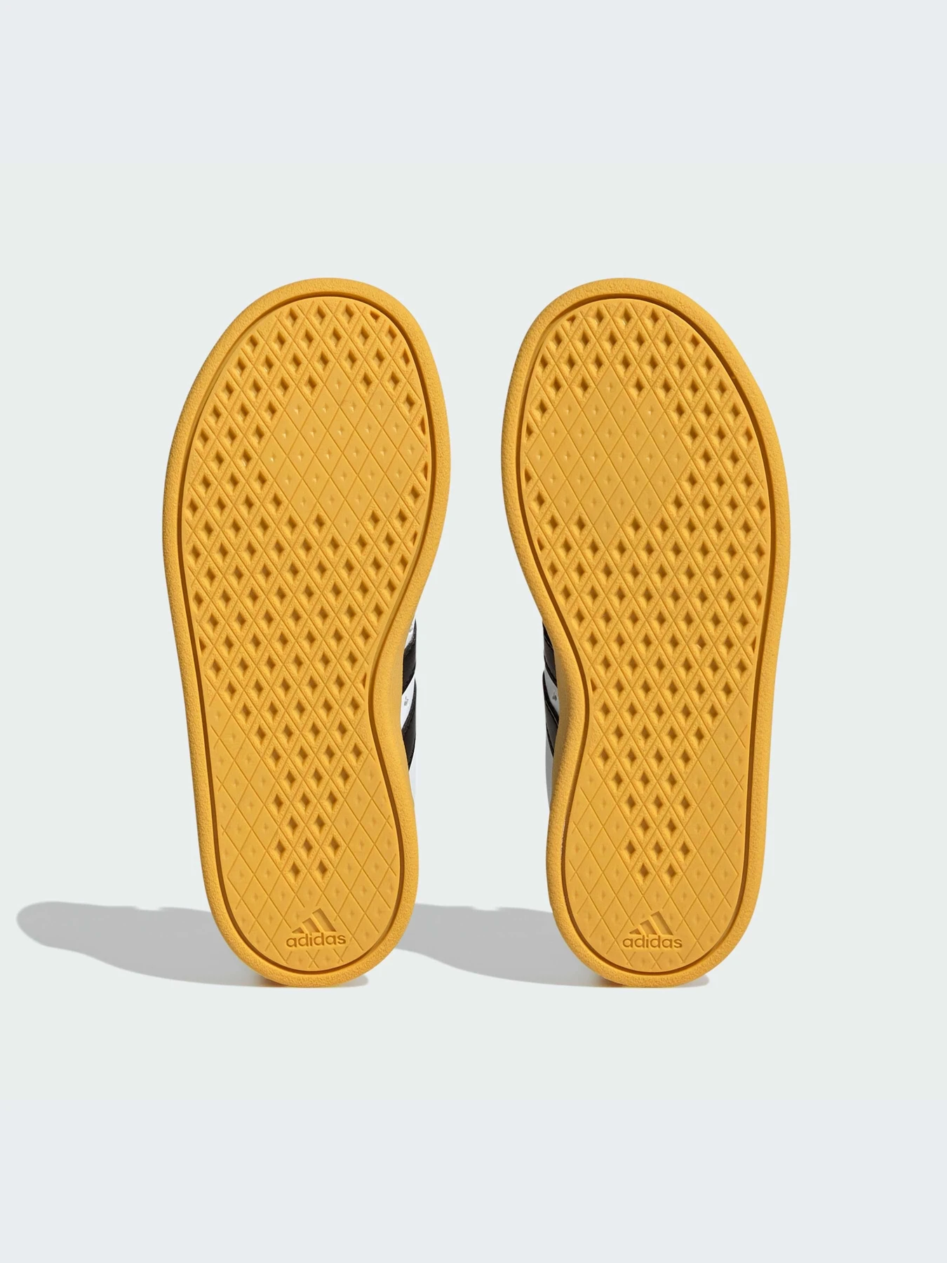Кроссовки Adidas модель IG7163-KZ Кроссовки Adidas модель IG7163-KZ Фото