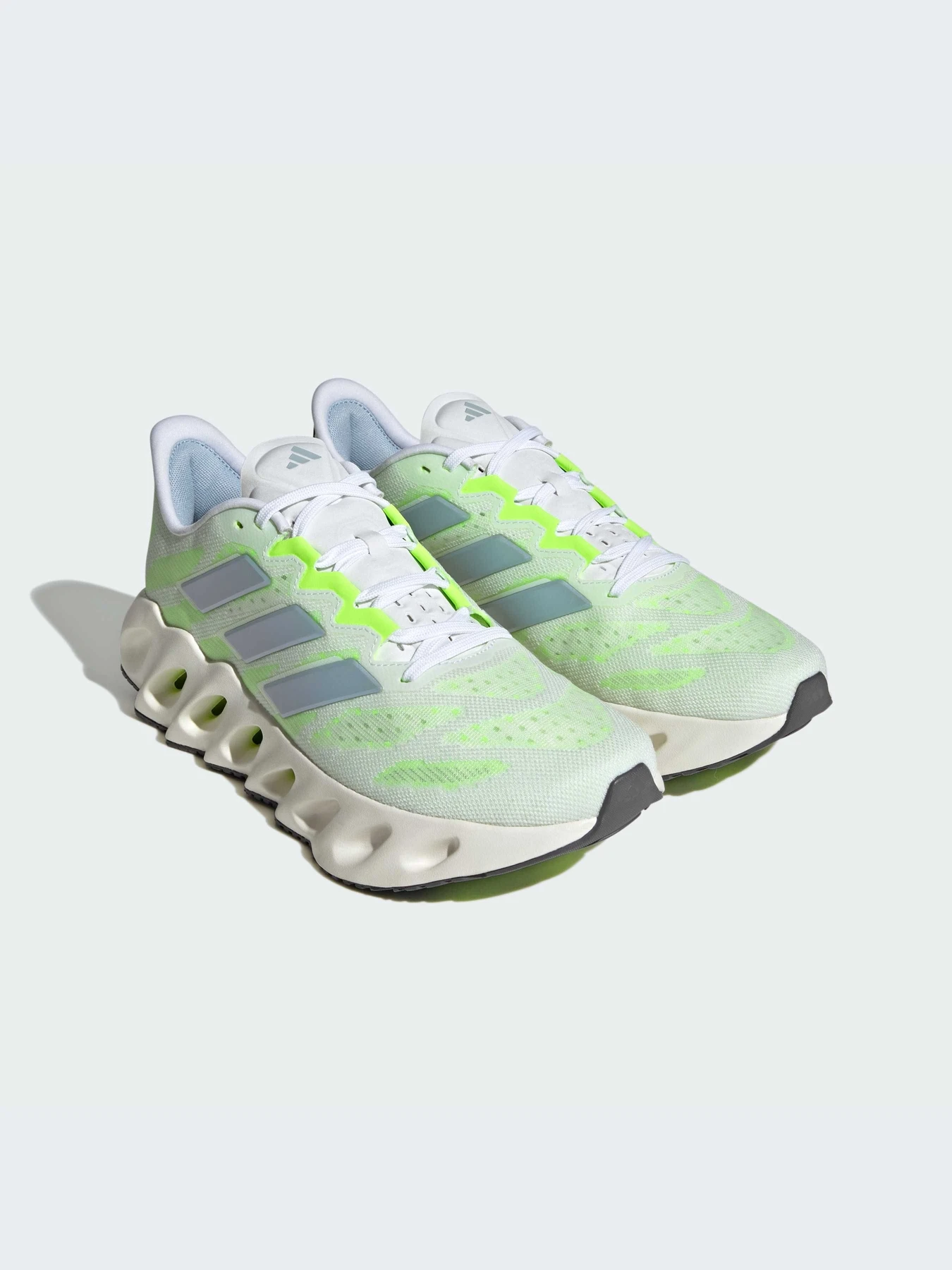 Кроссовки Adidas модель FZ5621-KZ Кроссовки Adidas модель FZ5621-KZ Фото