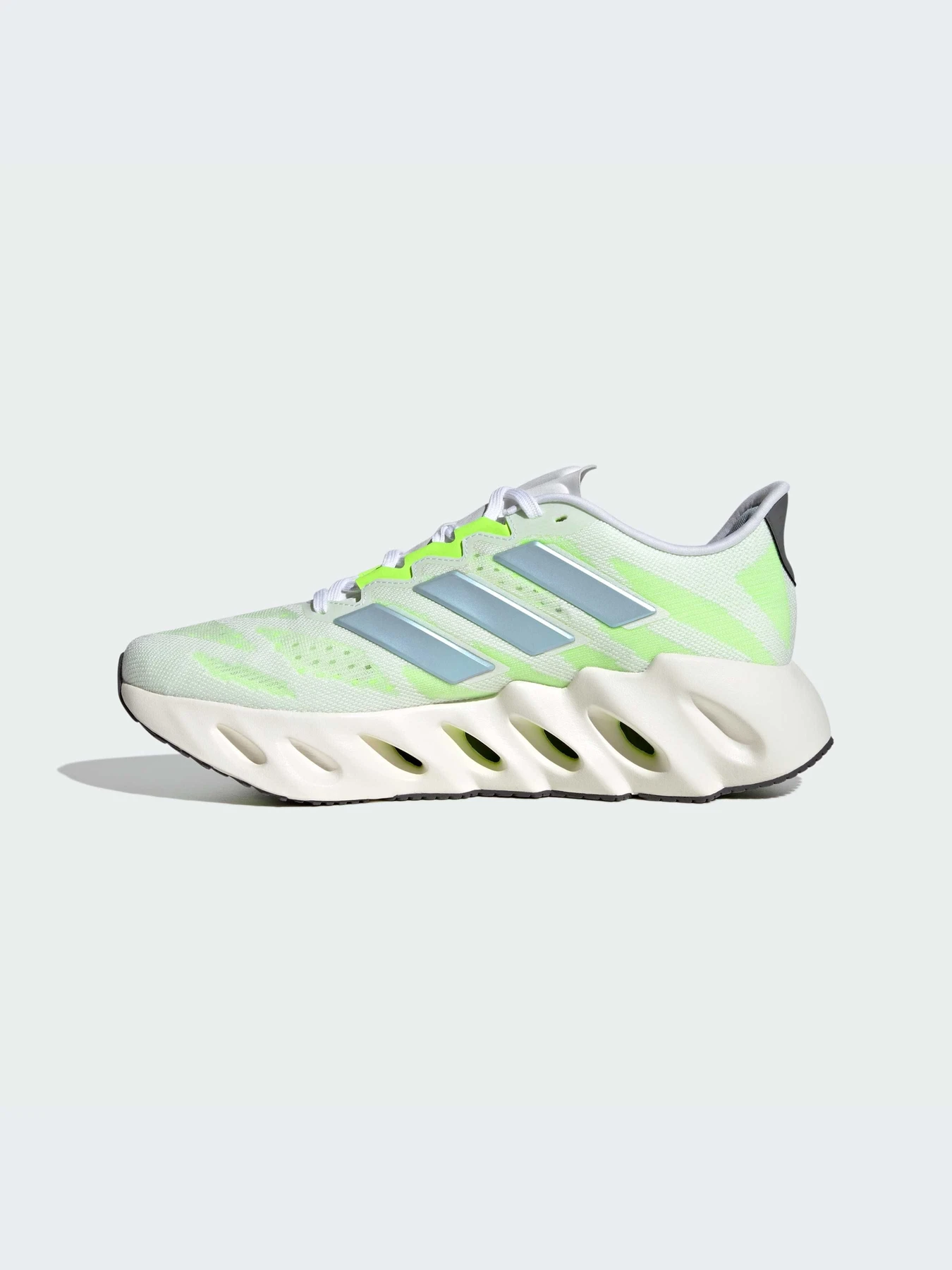 Кроссовки Adidas модель FZ5621-KZ Кроссовки Adidas модель FZ5621-KZ Фото