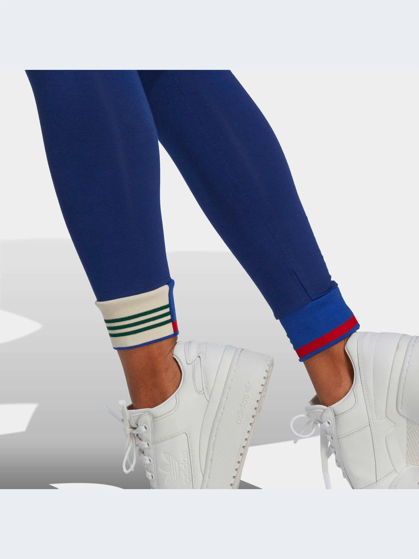 Брюки Adidas модель IC5233-KZ Брюки Adidas модель IC5233-KZ Фото