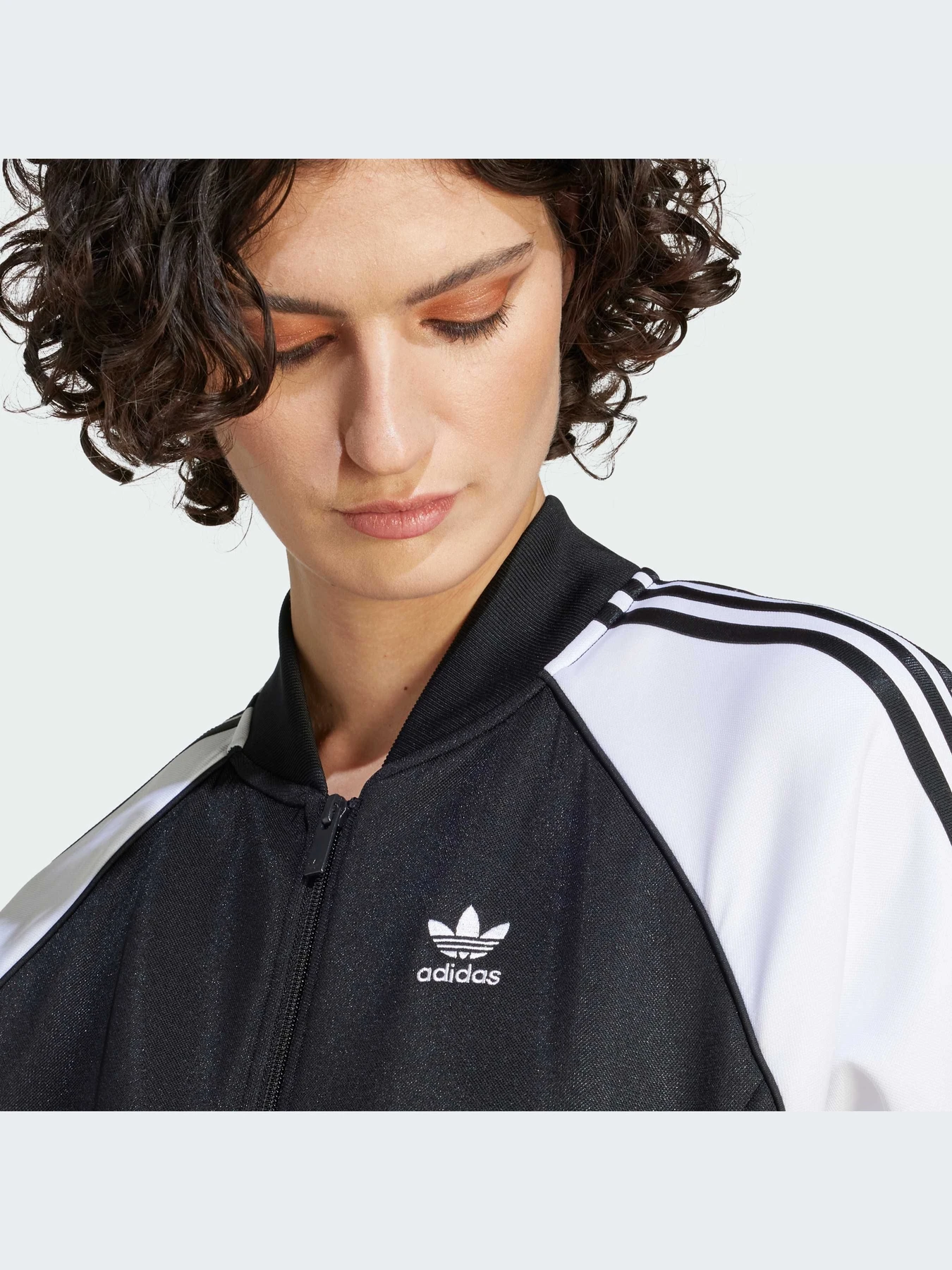 Худи и свитшоты Adidas Superstar модель IK4026-KZ Худи и свитшоты Adidas Superstar модель IK4026-KZ Фото