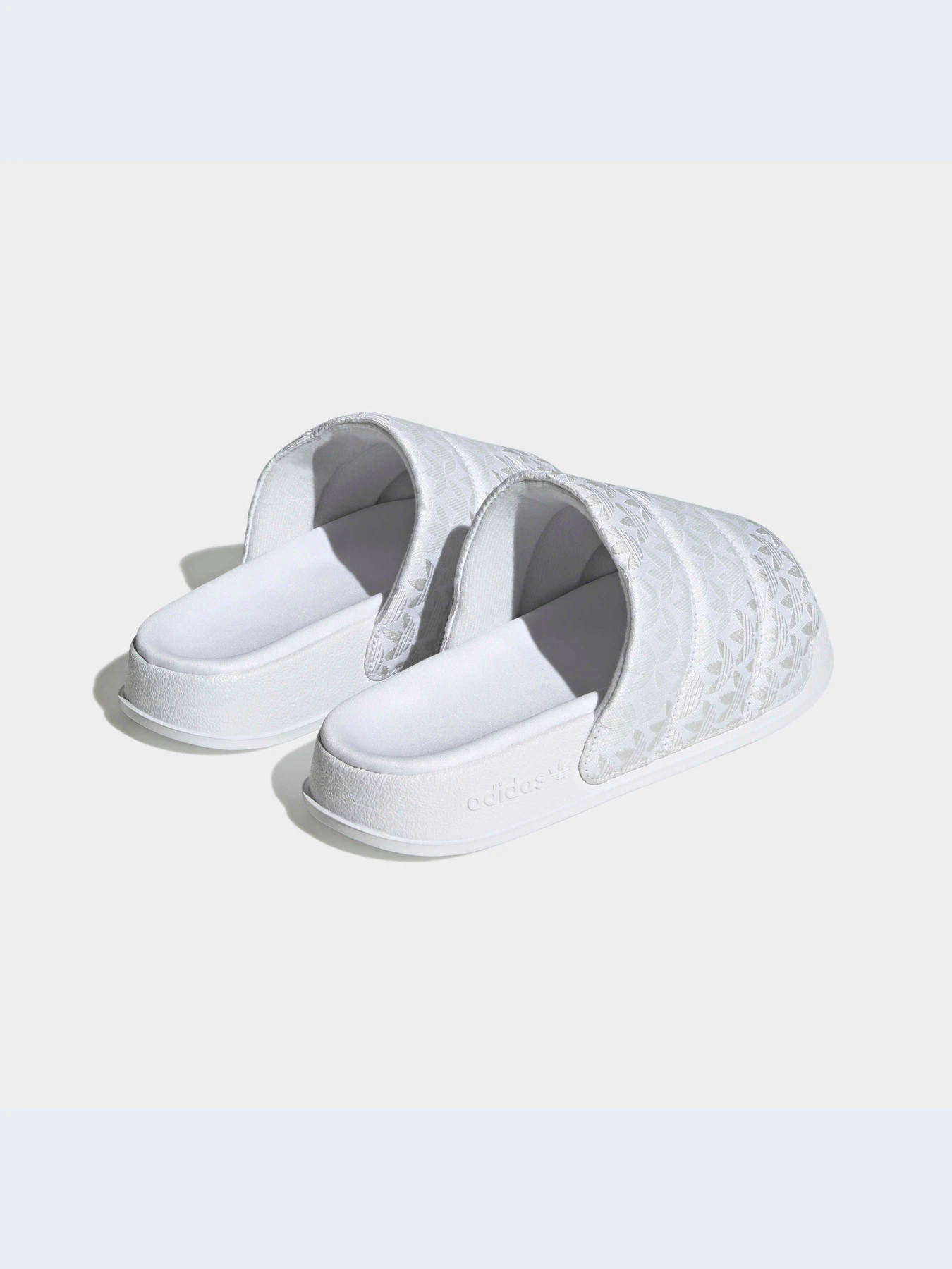 Шлёпанцы Adidas Adilette модель HQ6070-KZ Шлёпанцы Adidas Adilette модель HQ6070-KZ Фото