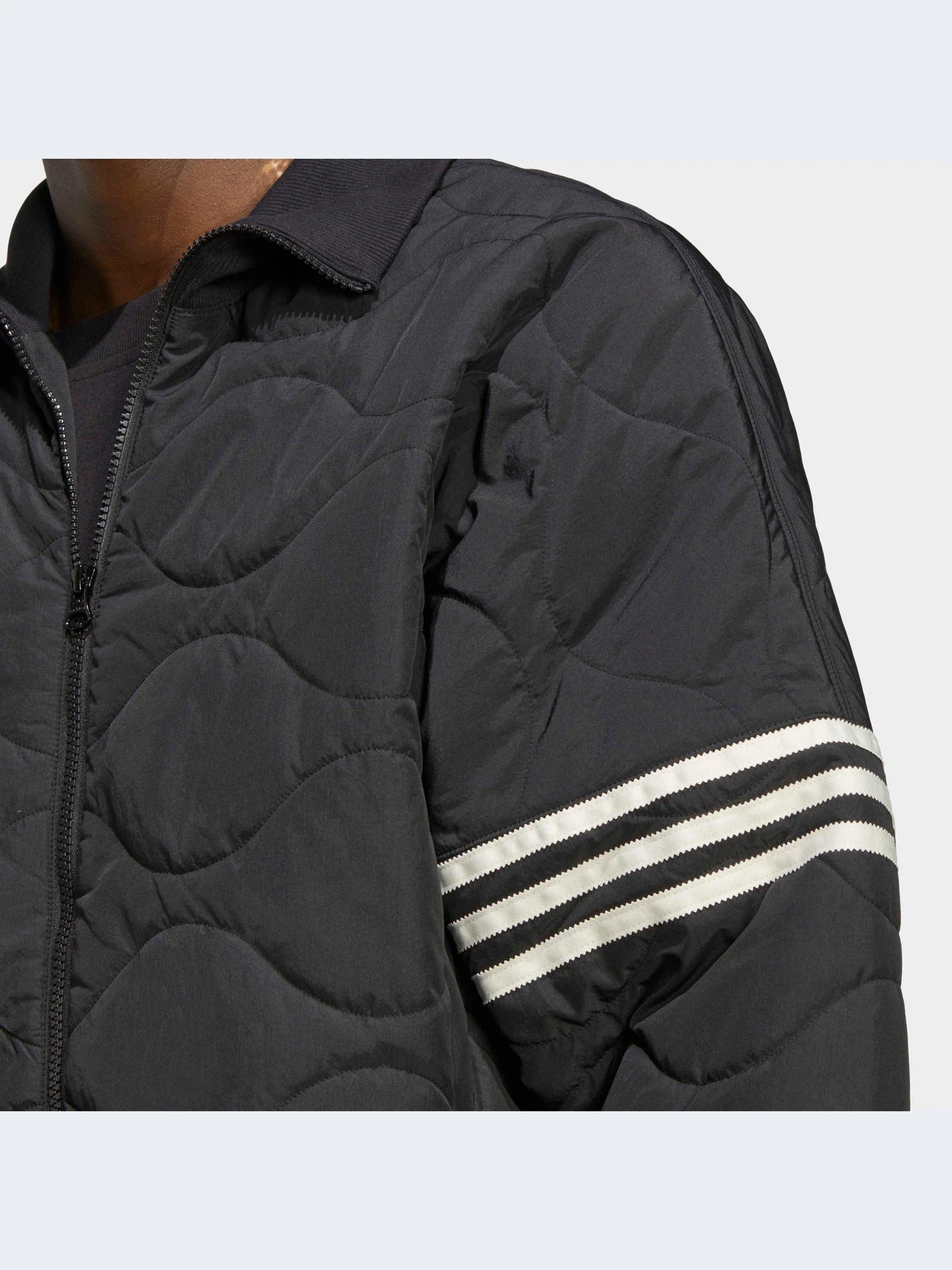 Куртки и дубленки Adidas Adicolor модель HR8696-KZ Куртки и дубленки Adidas Adicolor модель HR8696-KZ Фото