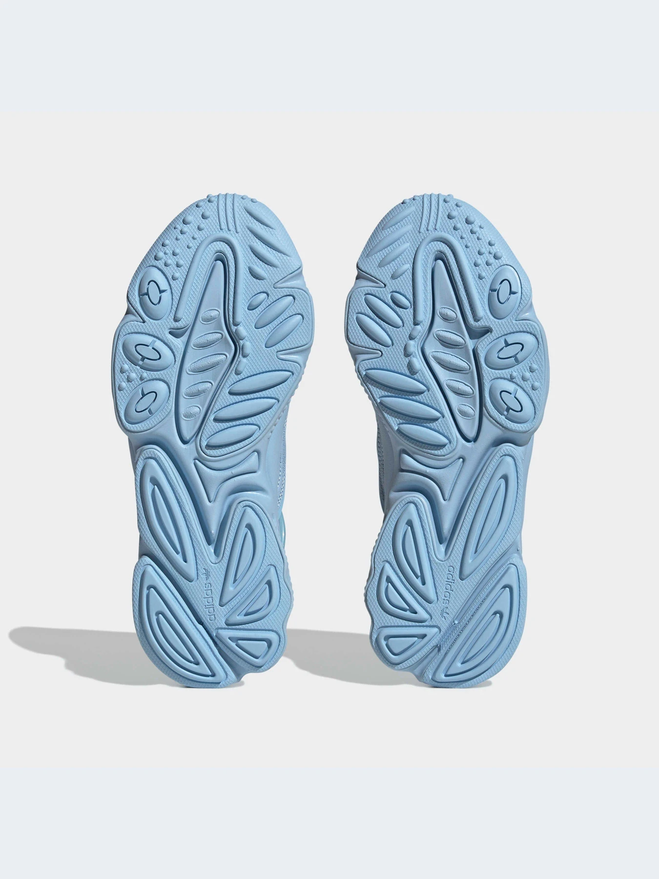 Кроссовки Adidas модель HQ8863-KZ Кроссовки Adidas модель HQ8863-KZ Фото