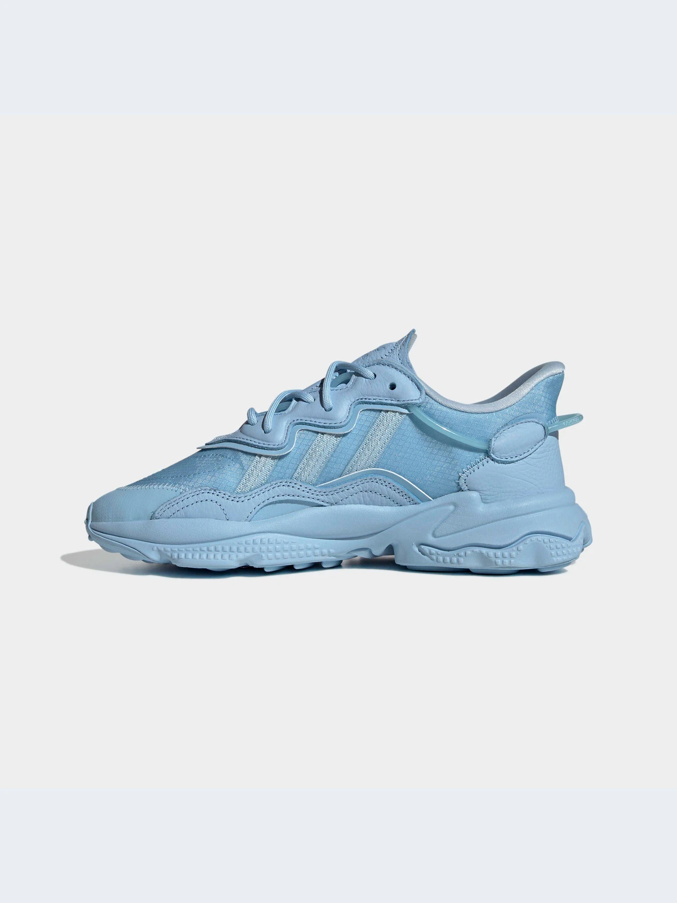 Кроссовки Adidas модель HQ8863-KZ Кроссовки Adidas модель HQ8863-KZ Фото
