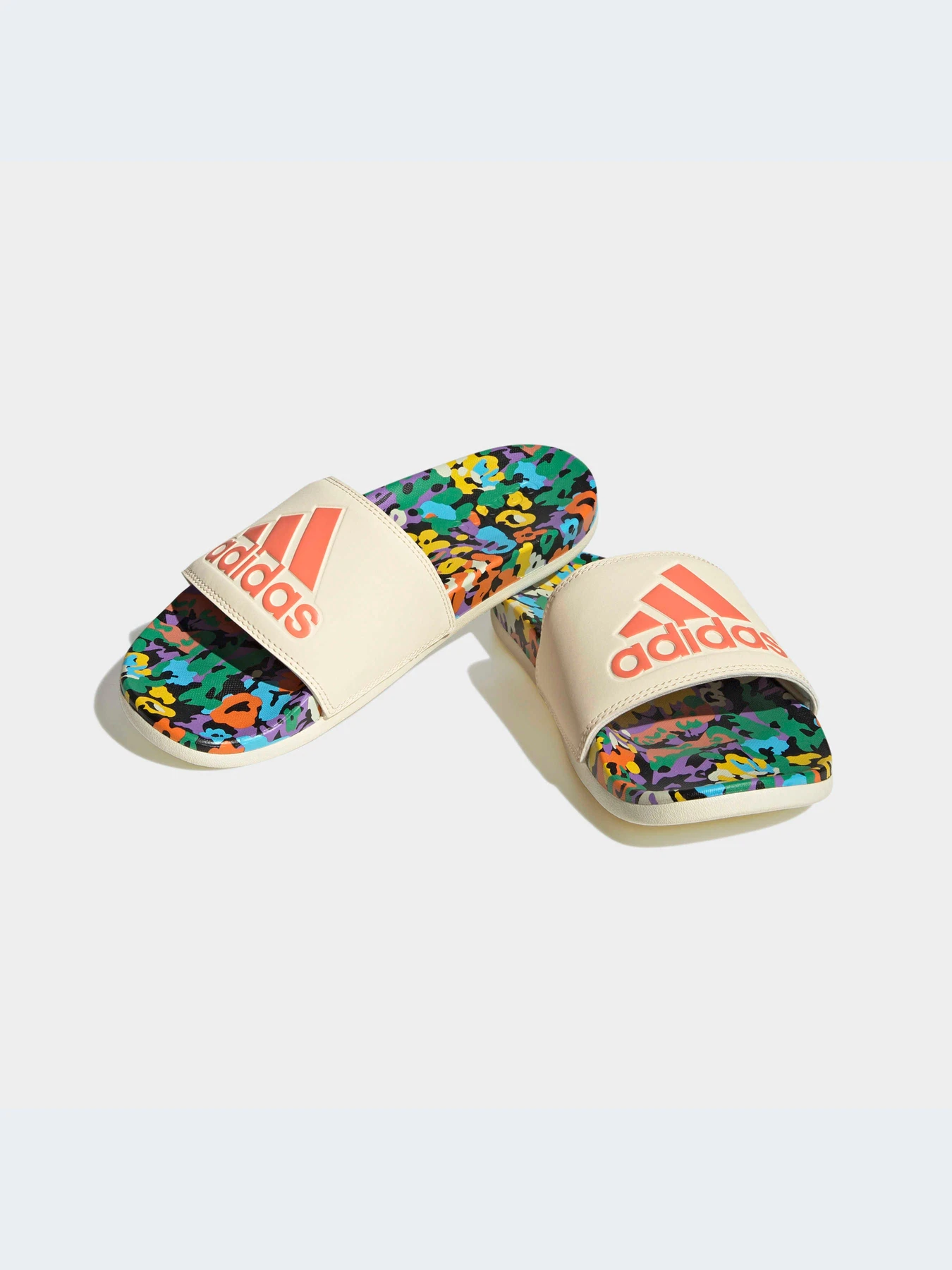 Шлёпанцы Adidas Adilette модель HQ7080-KZ Шлёпанцы Adidas Adilette модель HQ7080-KZ Фото