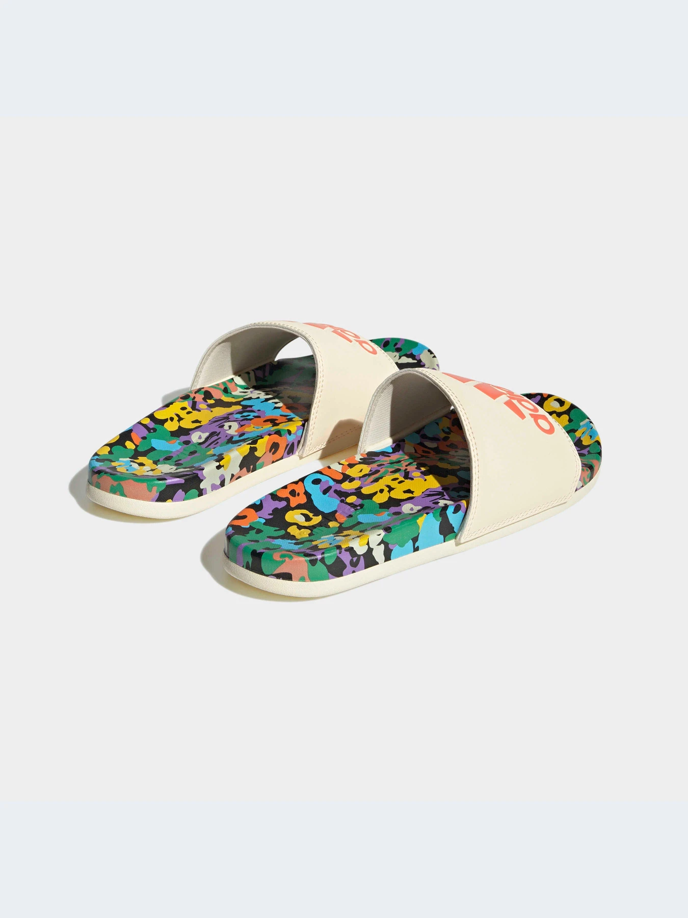 Шлёпанцы Adidas Adilette модель HQ7080-KZ Шлёпанцы Adidas Adilette модель HQ7080-KZ Фото