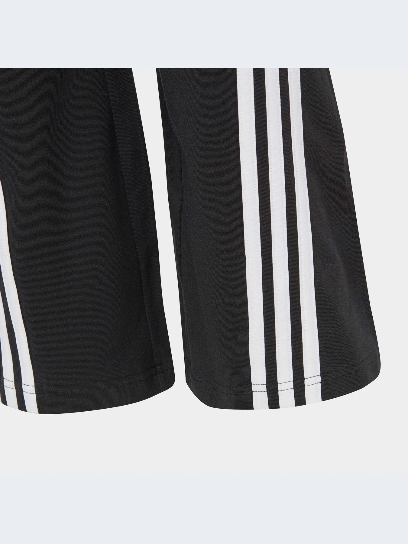 Брюки Adidas Icons модель IC0115-KZ Брюки Adidas Icons модель IC0115-KZ Фото