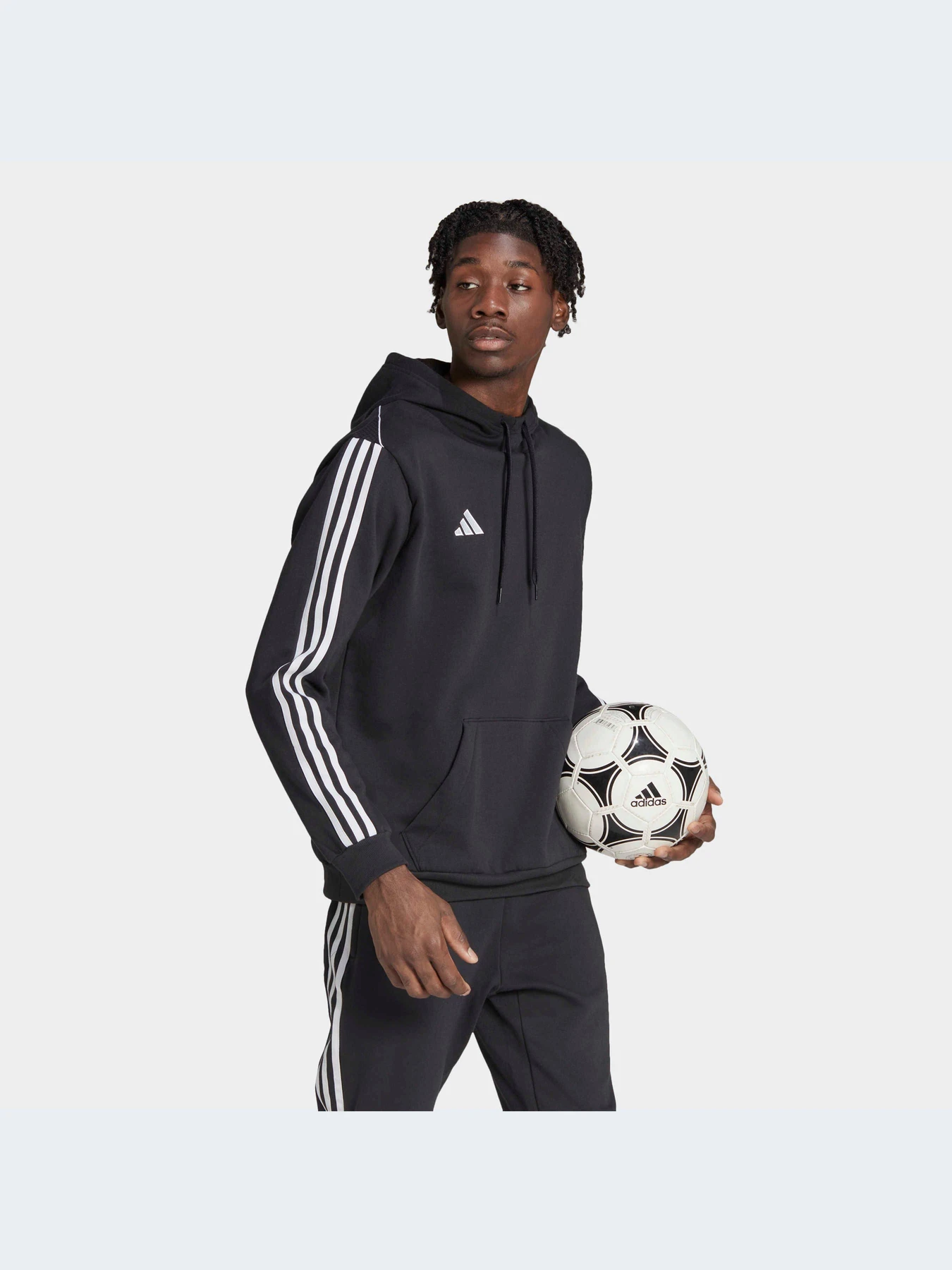 Худи и свитшоты Adidas Tiro модель HS3598-KZ Худи и свитшоты Adidas Tiro модель HS3598-KZ Фото