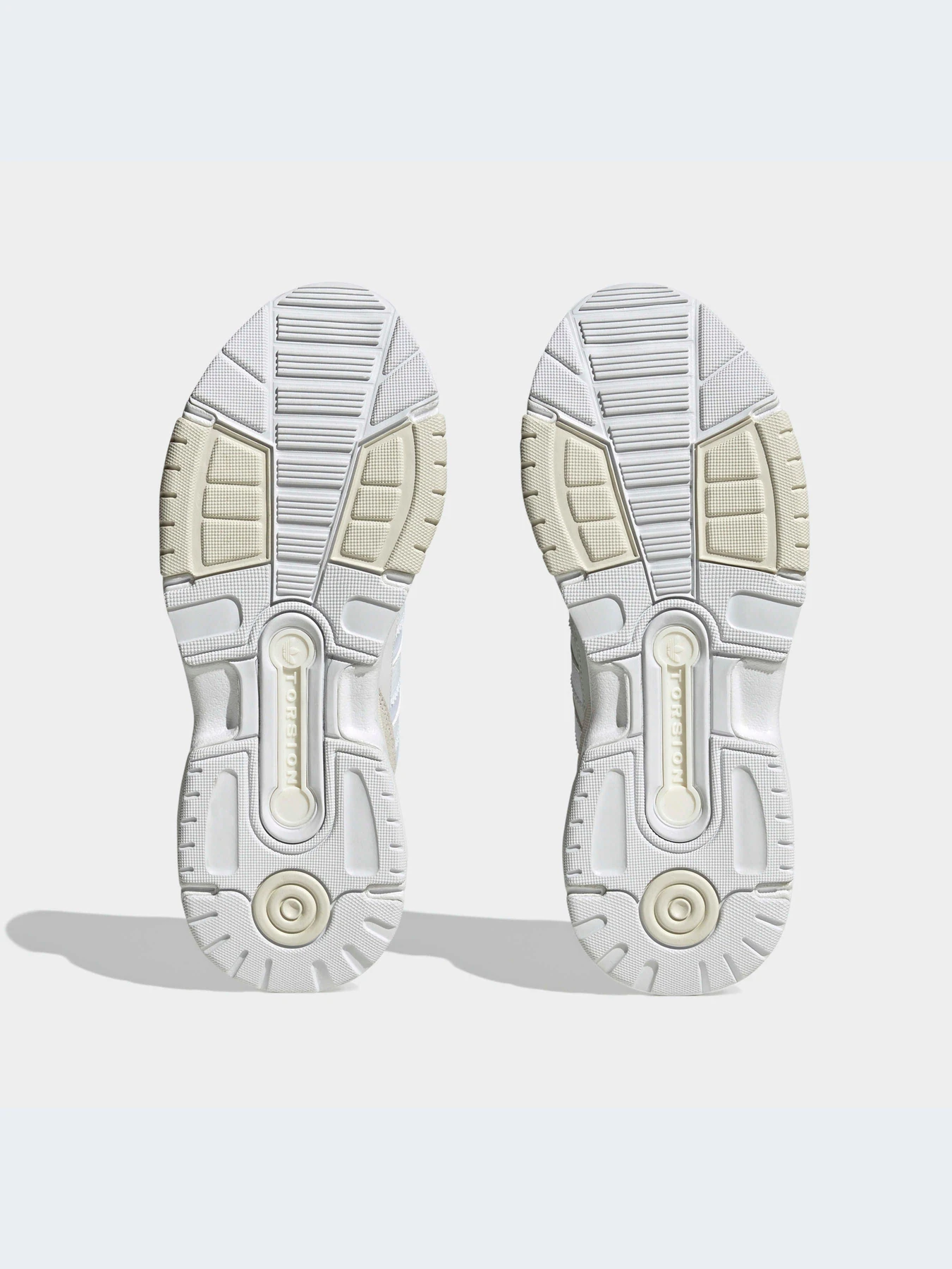 Кроссовки Adidas Retropy модель HP6366-KZ Кроссовки Adidas Retropy модель HP6366-KZ Фото
