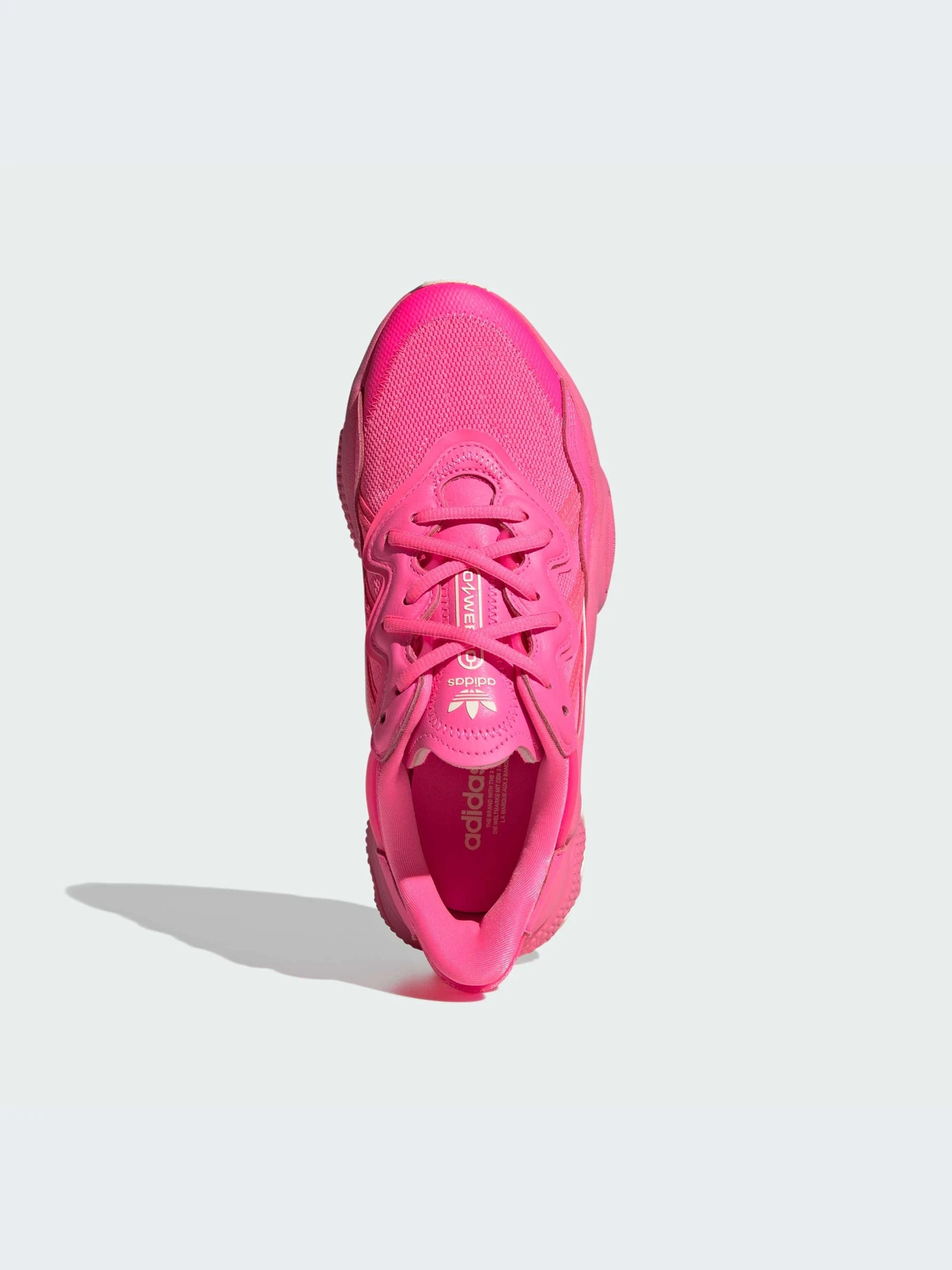 Кроссовки Adidas Ozweego модель IE7354-KZ Кроссовки Adidas Ozweego модель IE7354-KZ Фото