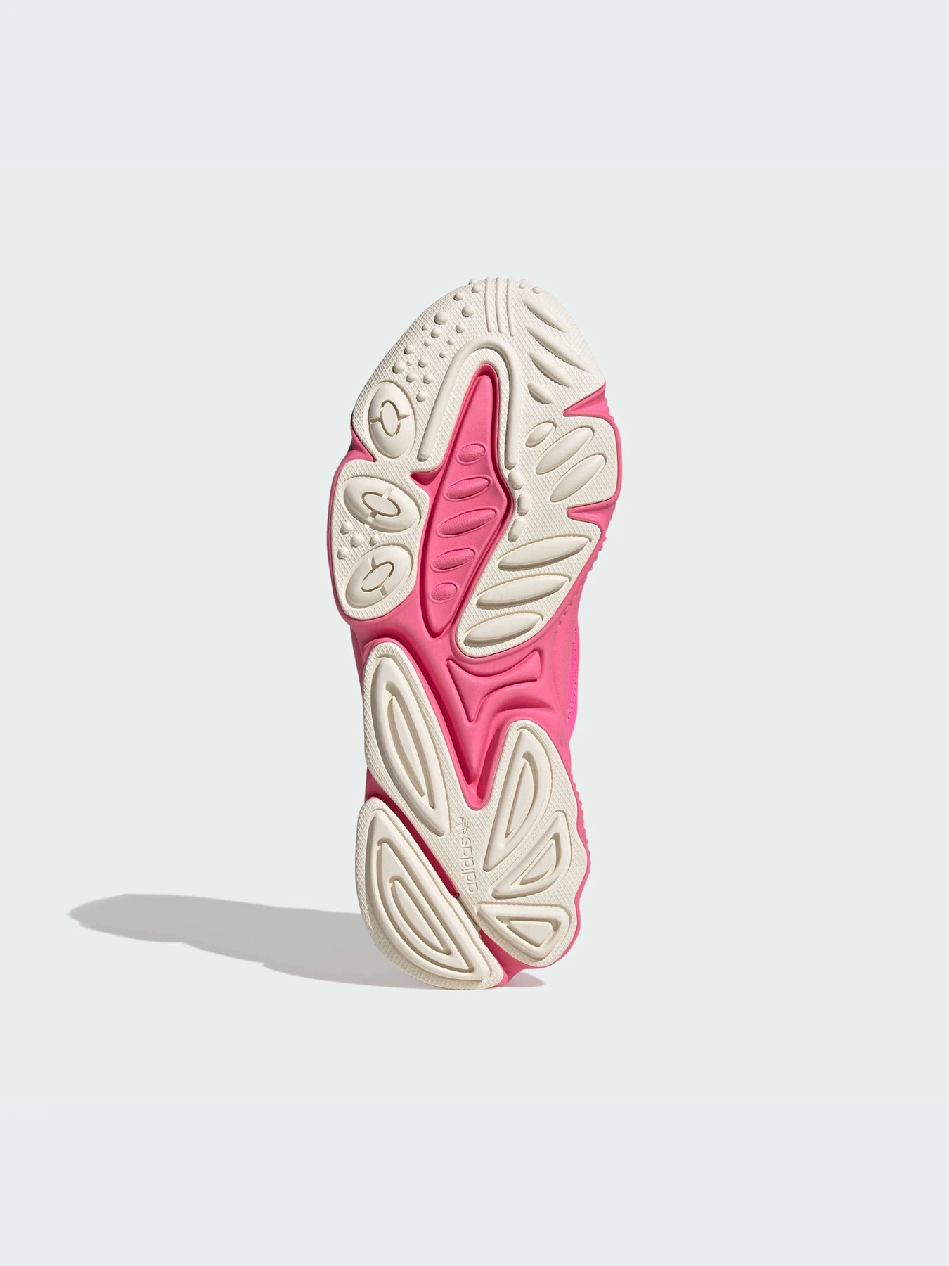 Кроссовки Adidas Ozweego модель IE7354-KZ Кроссовки Adidas Ozweego модель IE7354-KZ Фото