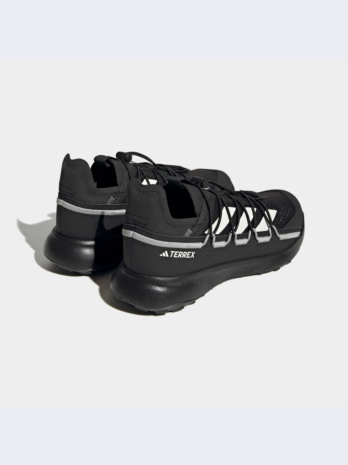 Кроссовки Adidas модель HP8612-KZ Кроссовки Adidas модель HP8612-KZ Фото
