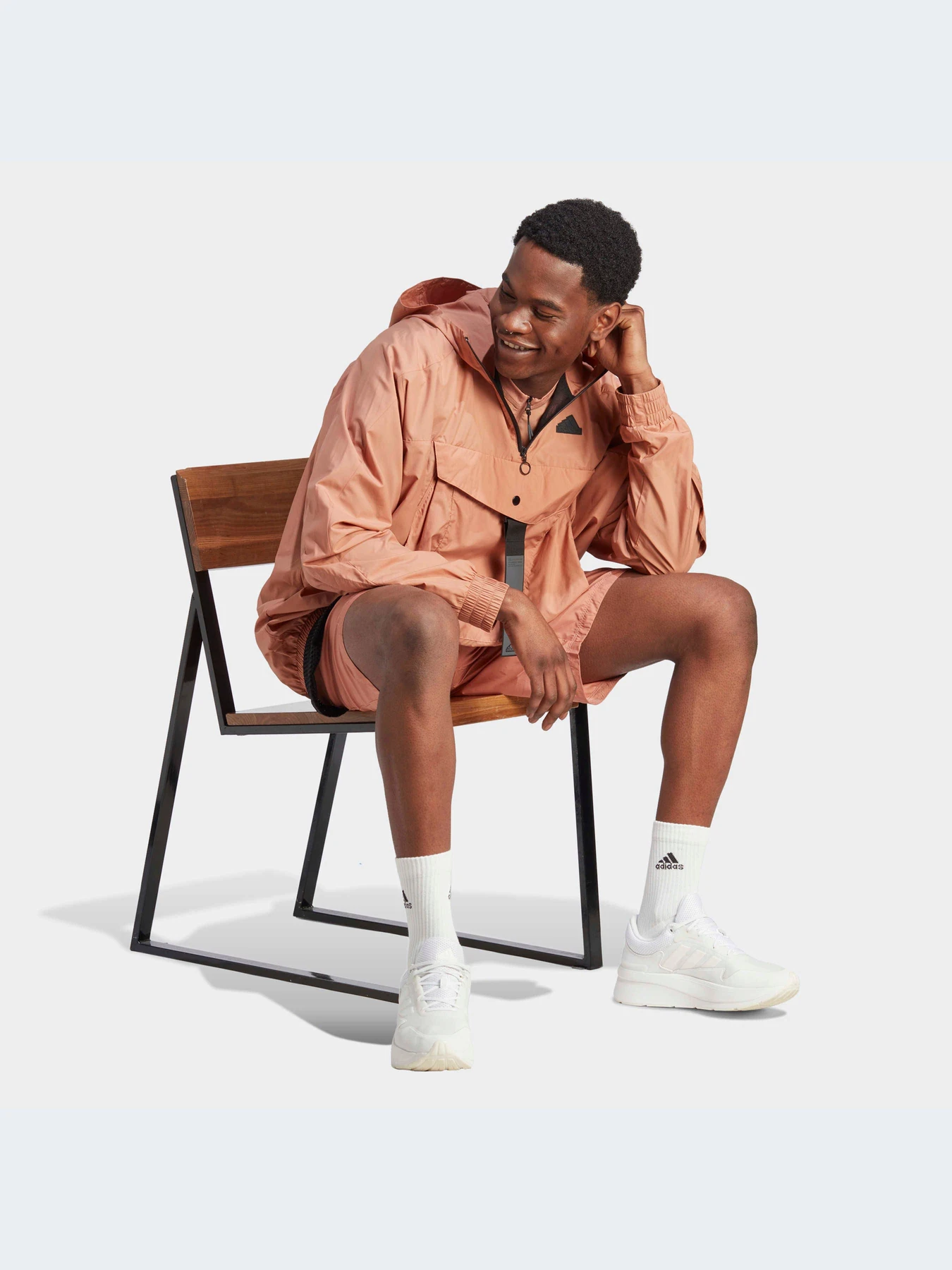 Куртки и дубленки Adidas модель IA0013-KZ Куртки и дубленки Adidas модель IA0013-KZ Фото