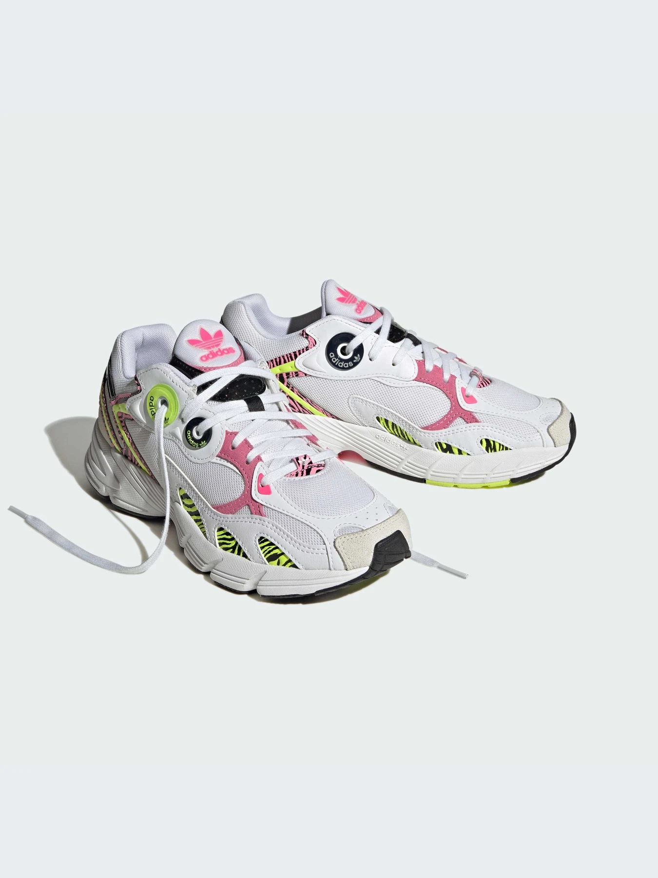 Кроссовки Adidas Astir модель IE9630-KZ Кроссовки Adidas Astir модель IE9630-KZ Фото
