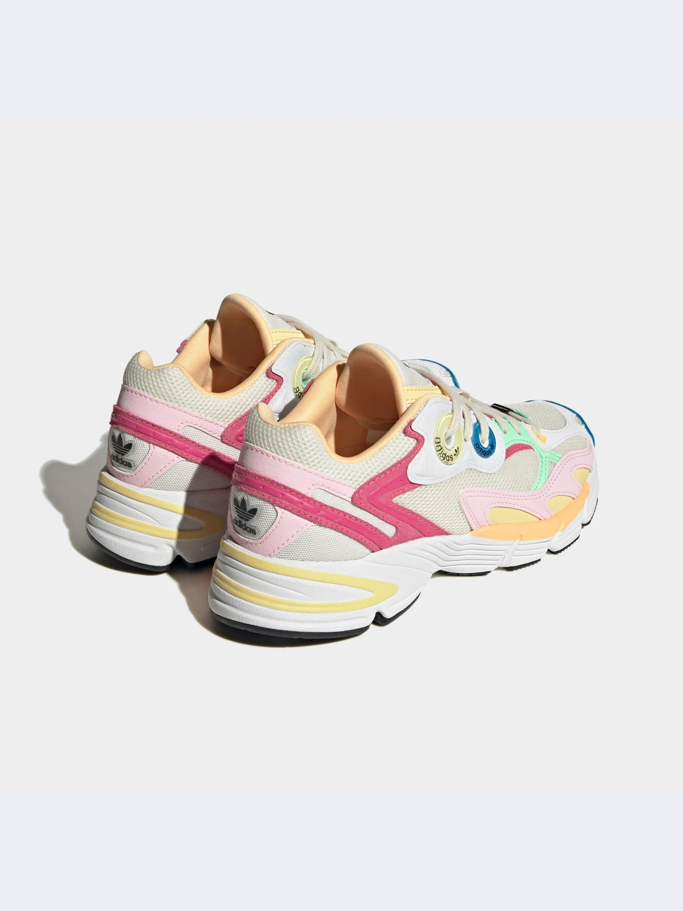 Кроссовки Adidas Astir модель HQ4422-KZ Кроссовки Adidas Astir модель HQ4422-KZ Фото