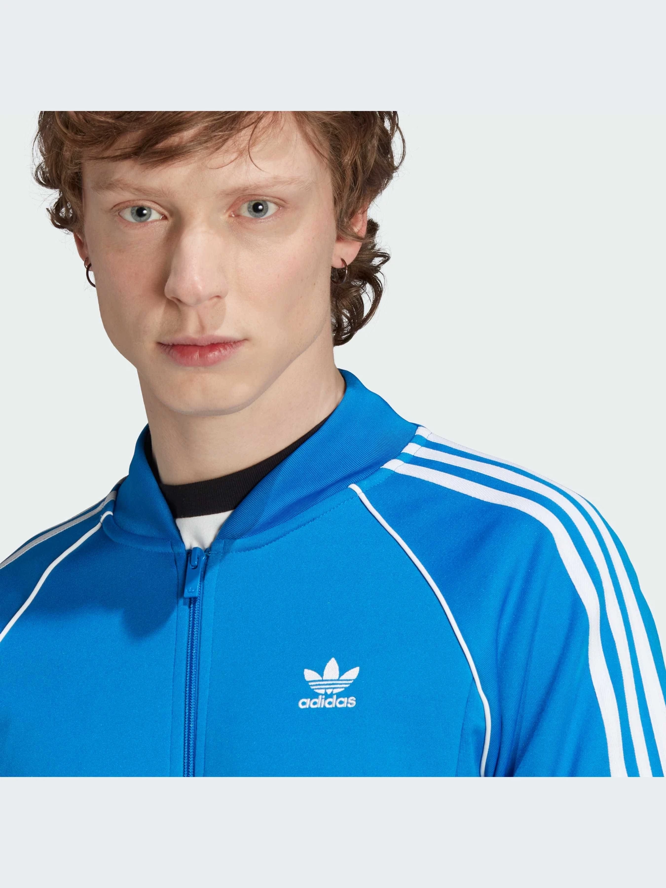 Худи и свитшоты Adidas модель IL2493-KZ Худи и свитшоты Adidas модель IL2493-KZ Фото