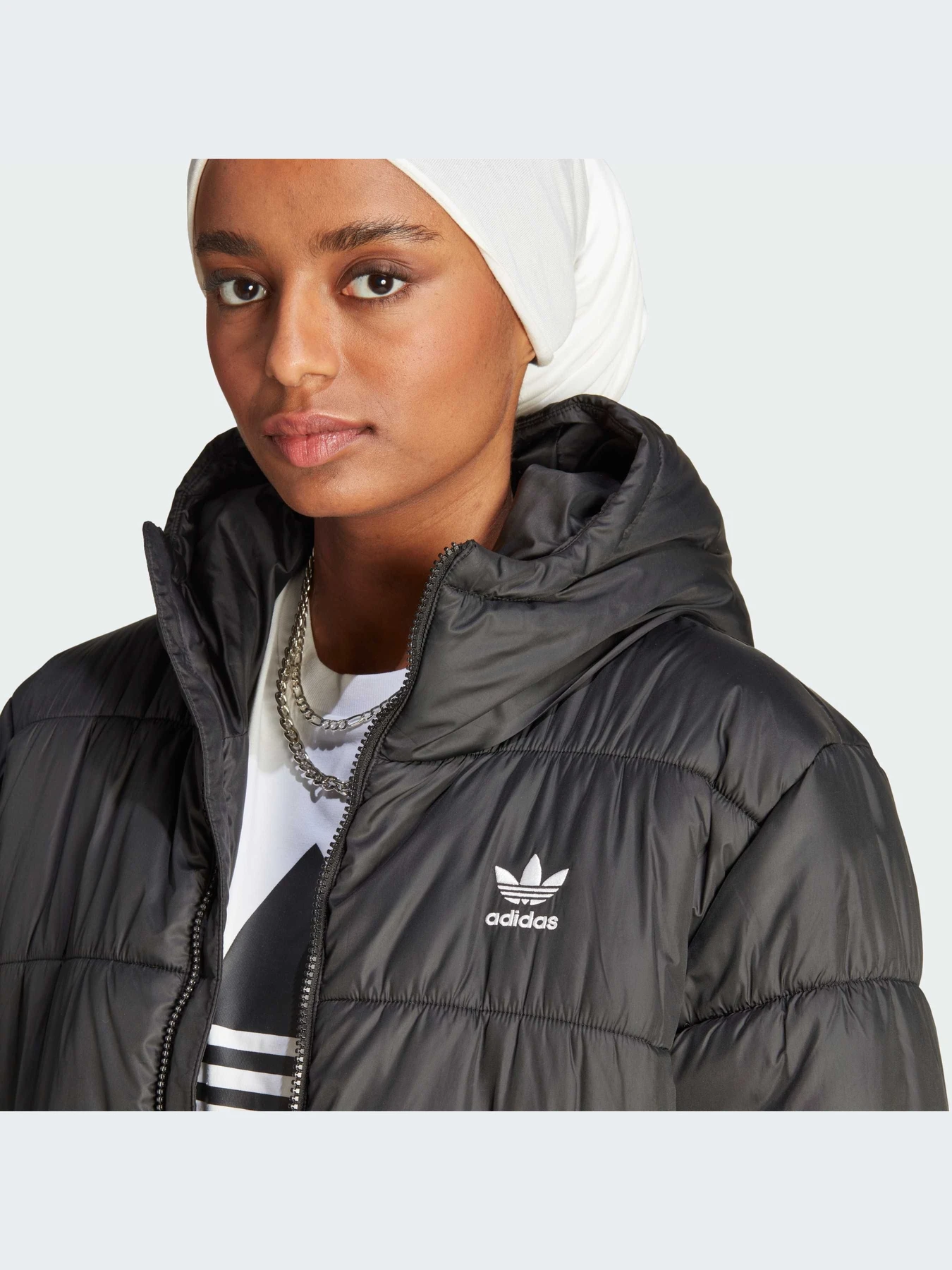 Куртки и дубленки Adidas Adicolor модель II8456-KZ Куртки и дубленки Adidas Adicolor модель II8456-KZ Фото